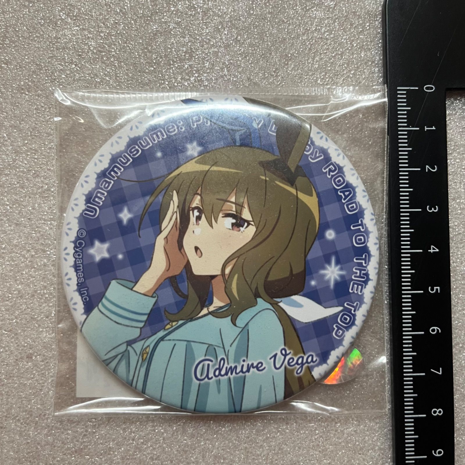 アドマイヤベガ 描き下ろし 缶バッジ ウマ娘 プリティーダービー ROAD