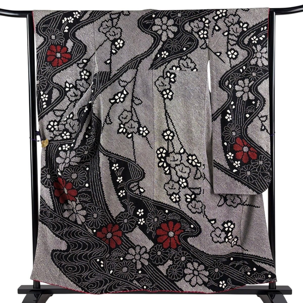 振袖 身丈155cm 裄丈62cm S 袷 草花 流水 総絞り 黒 正絹 名品 【中古】