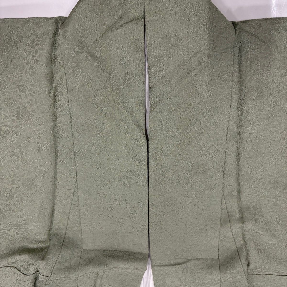 美品】 色無地 身丈159cm 裄丈66cm M 袷 地紋 灰緑 正絹 秀品 【中古