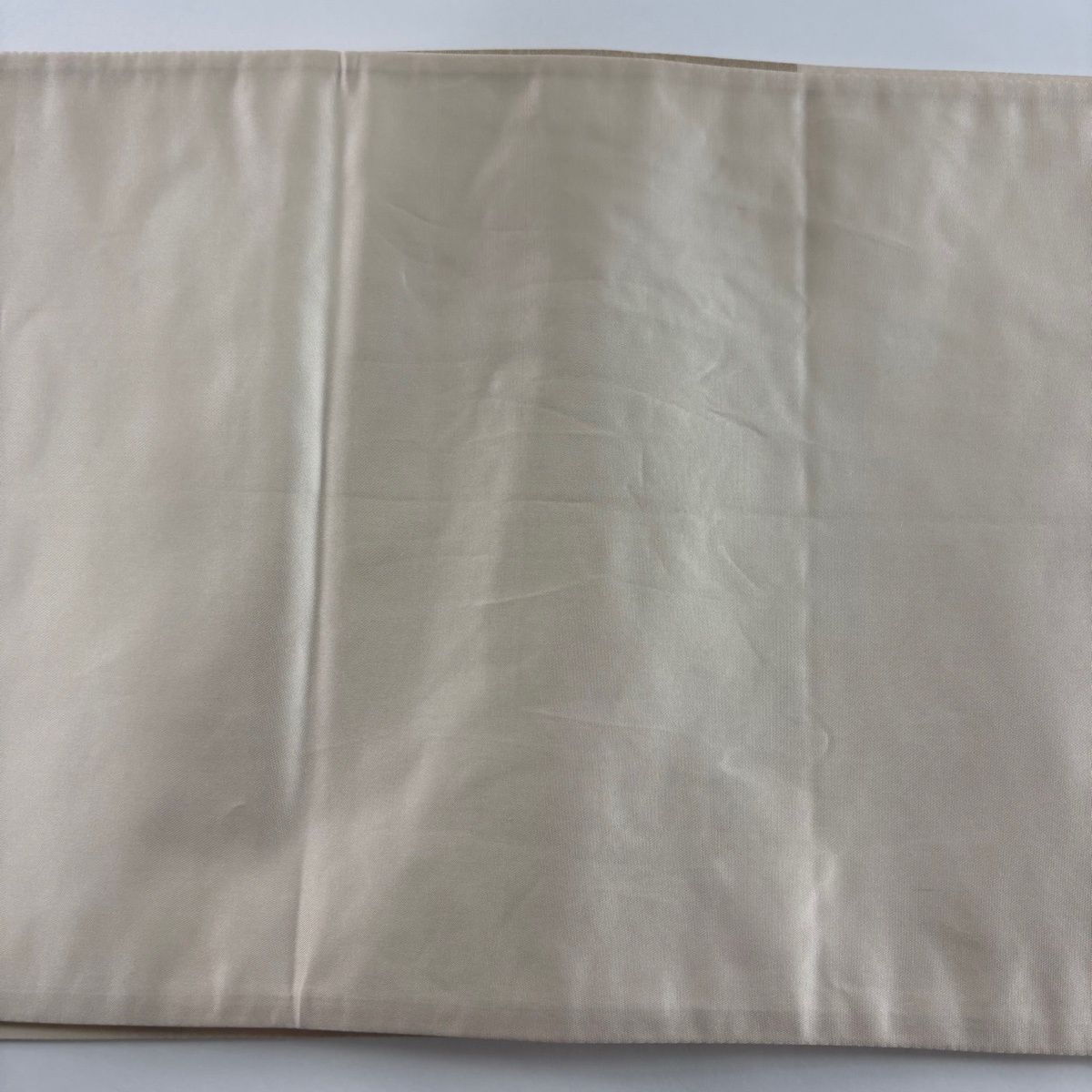 袋帯 秀品 関西仕立て 人物 御所車 刺繍 金糸 金色 お太鼓柄 正絹 【中古】 袋帯 秀品 関西仕立て 人物 御所車 刺繍 金糸 金色 お太鼓柄 正絹 【中古】