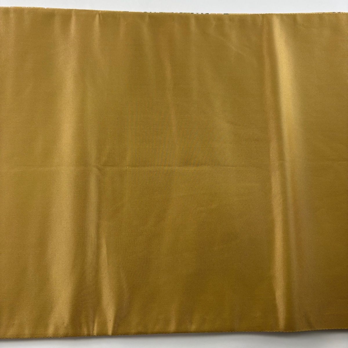 美品】 袋帯 秀品 関西仕立て 華文 草花 唐織 金糸 金色 六通 正絹 美品】 袋帯 秀品 関西仕立て 華文 草花 唐織 金糸 金色 六通 正絹