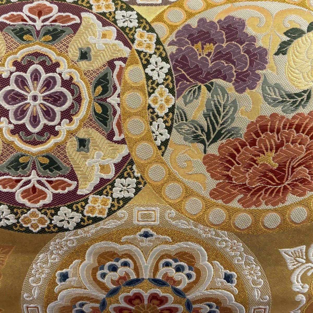 美品】 袋帯 秀品 関西仕立て 華文 草花 唐織 金糸 金色 六通 正絹