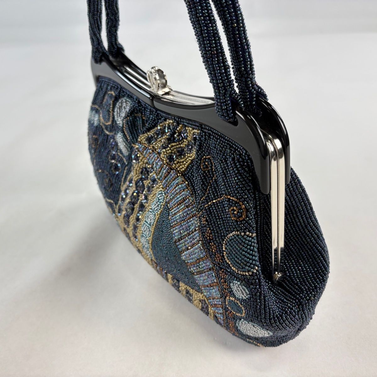 【美品】 和装バッグ 優品 ビーズバッグ フォーマル 幾何学 紺色 ビーズ 和装小物 【中古】