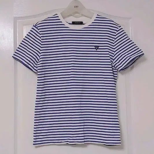 (状態A級) GUESS ゲス ワッペン ストライプ 半袖 Tシャツ M