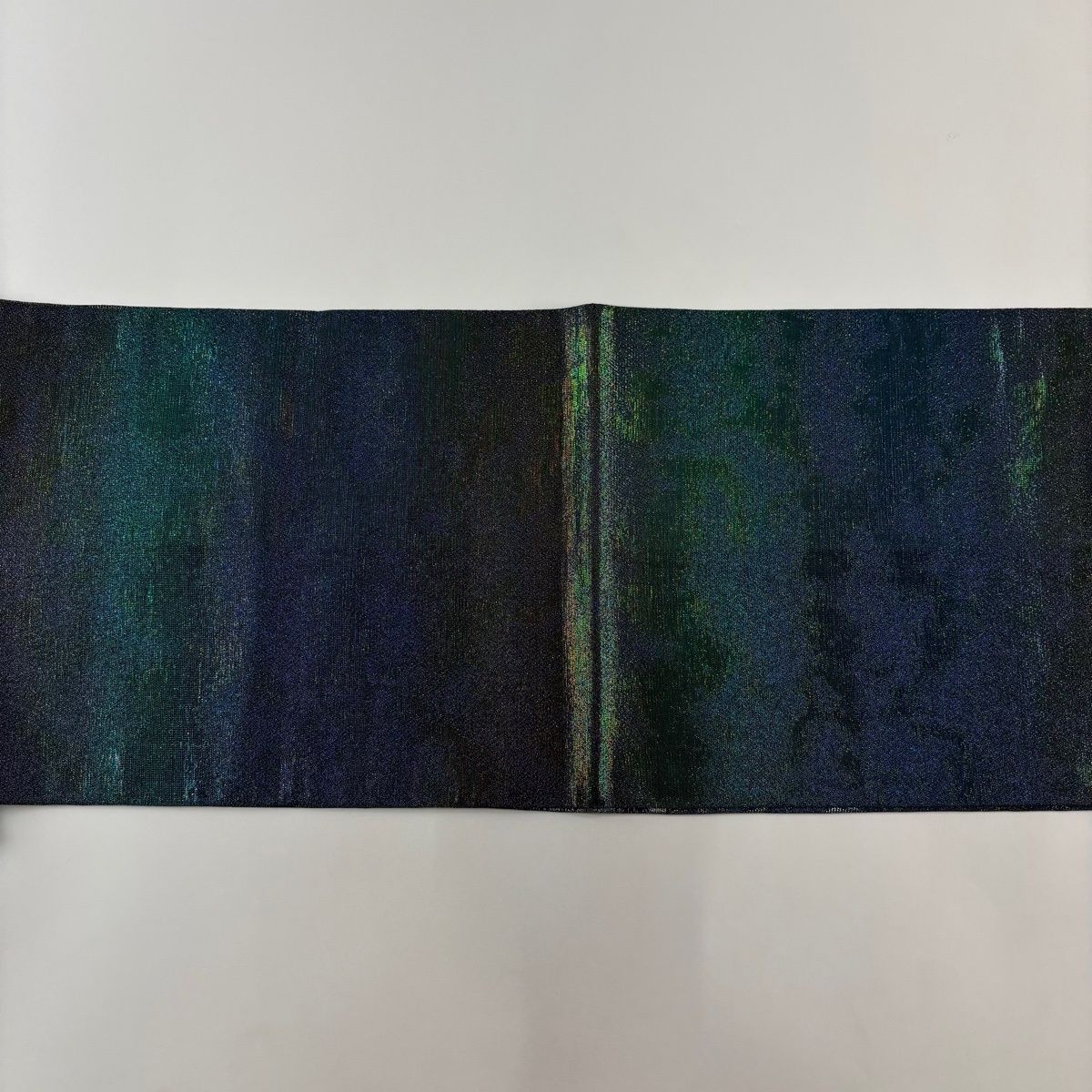 【美品】 袋帯 逸品 佐波理 落款 山並 樹木 金糸 箔 青紫 六通 正絹 【中古】