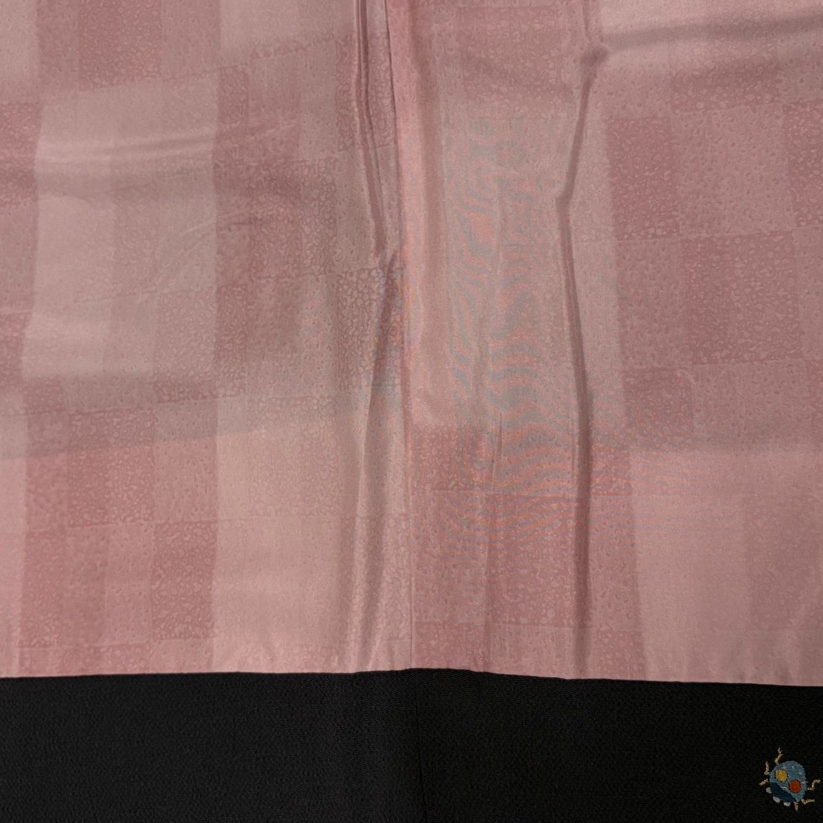 道中着 身丈105.5cm 裄丈67.5cm L 和装コート てんとう虫 きのこ 金糸 刺繍 墨色 正絹 逸品 【中古】