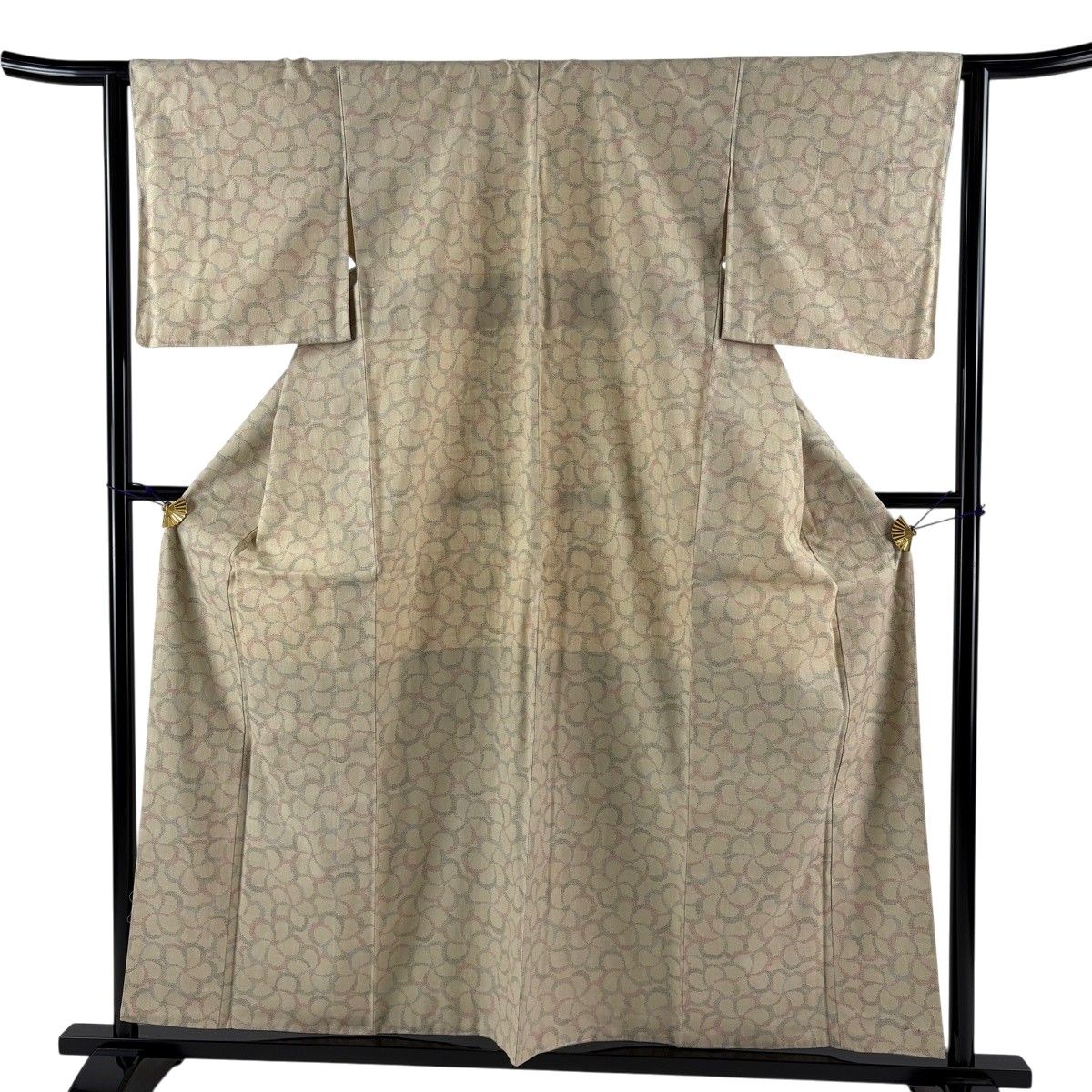 【美品】 結城紬 身丈159cm 裄丈63cm S 袷 100亀甲 証紙 捻梅 亀甲 ベージュ 正絹 逸品 【中古】