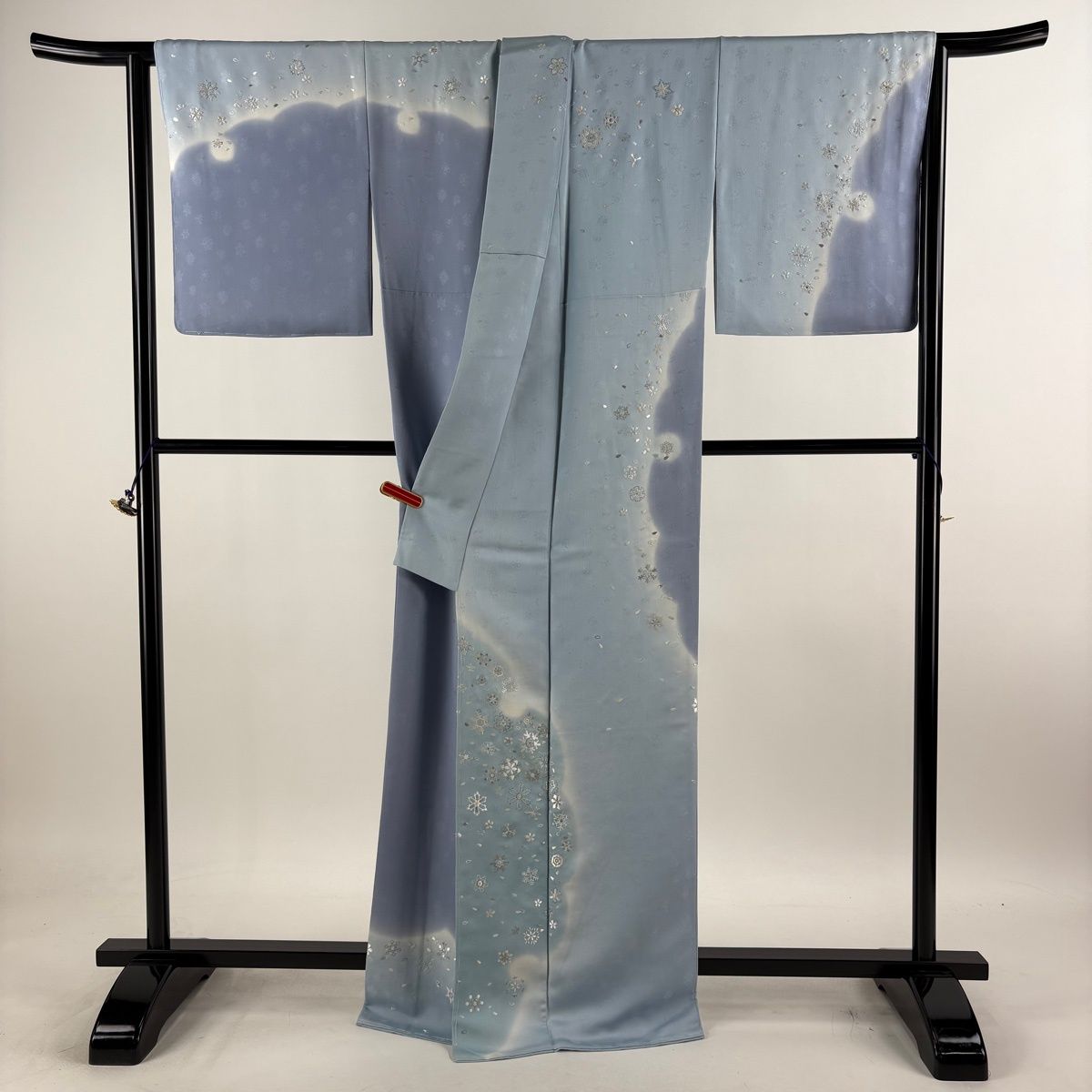 色無地 美品 逸品 身丈168cm 裄丈67.5cm 正絹 【中古】 振袖 身丈168cm 裄丈67cm 正絹 逸品 【中古】の通販 by バイセル