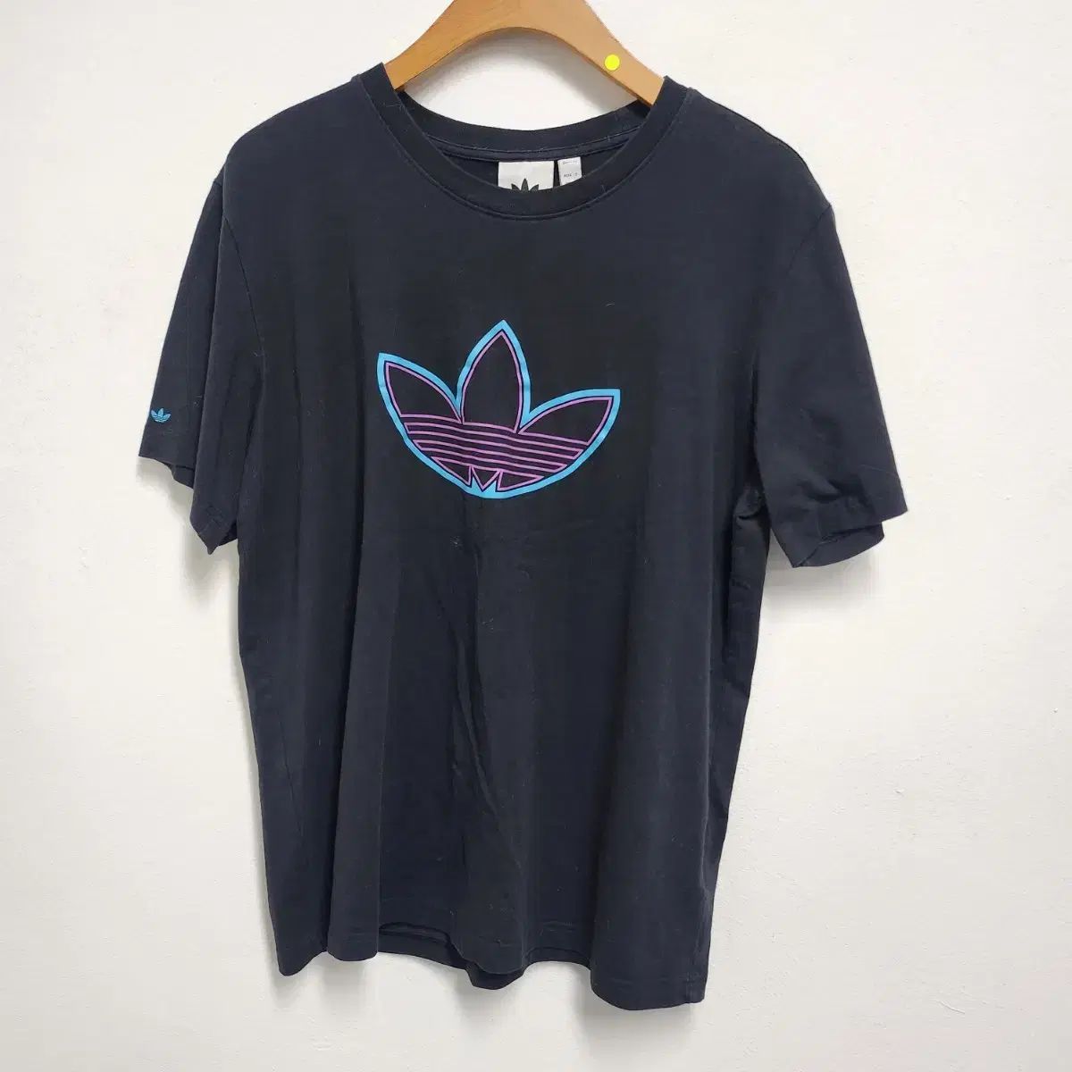 L アディダス ファイヤーバード ビックロゴ 半袖 Tシャツ - メルカリ