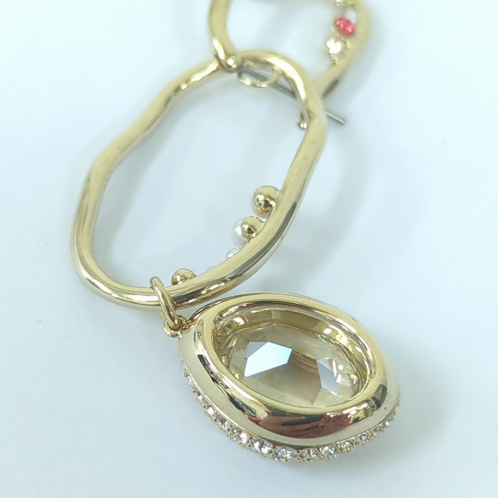 スワロフスキー Swarovski Shell Pierced ピアス - メルカリ