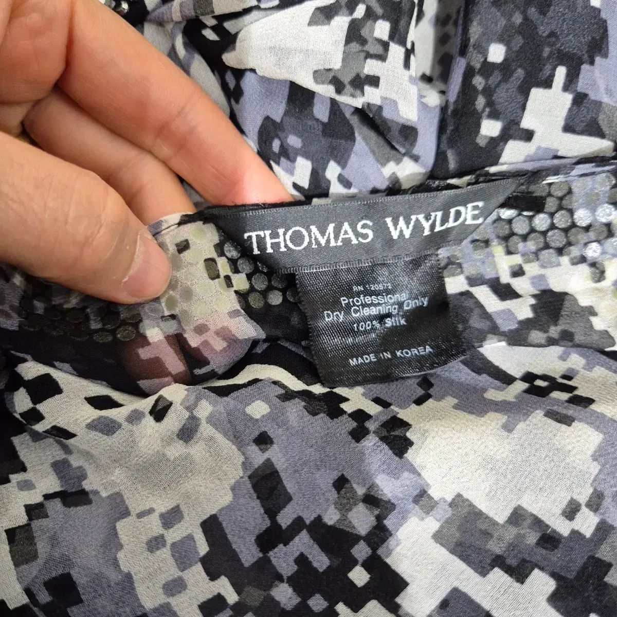 THOMAS WYLDE スカーフ THOMAS WYLDE スカーフ