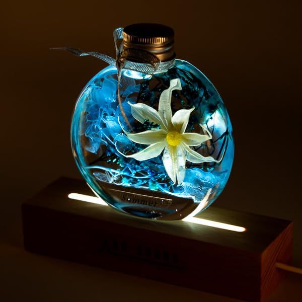 ハーバリウム ブルー LEDライト 台座で内から輝く プリザーブドフラワー ドライフラワー 植物標本 インテリア 照明 ギフトやプレゼントに最適 誕生日 贈り物 癒し 雑貨 Summer 国内発送