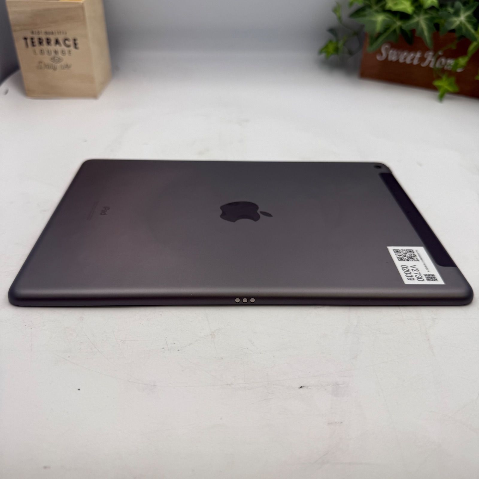 ジャンク】iPad 第8世代 32GB Wi-Fi+Cellular - メルカリ
