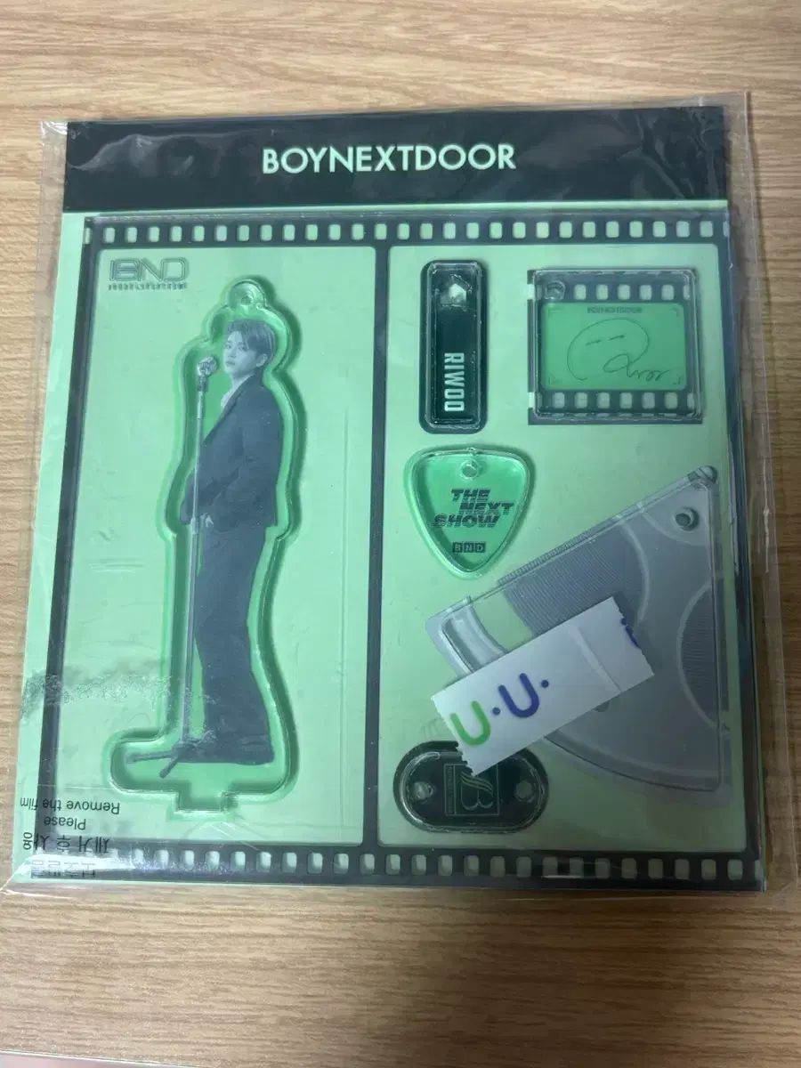 BOYNEXTDOOR ボイネク シーグリ ポップアップ ウナク アクスタ×５点 boynextdoor ボイネク ウナク アクスタ knockon - メルカリ