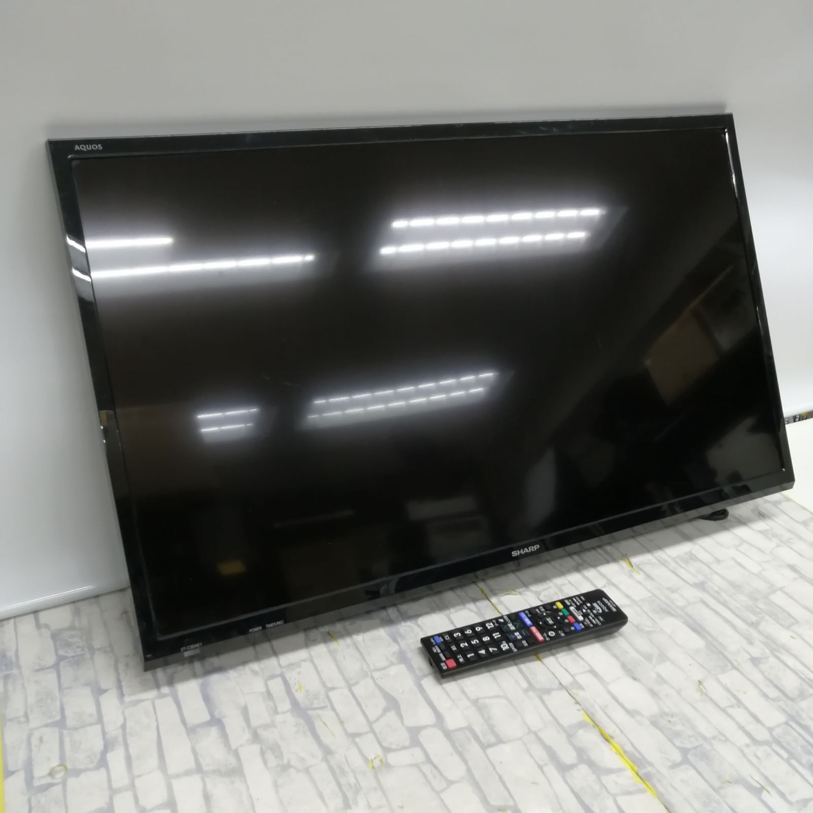 【動作品】sharp テレビ 2t-c32ae1 M2134-