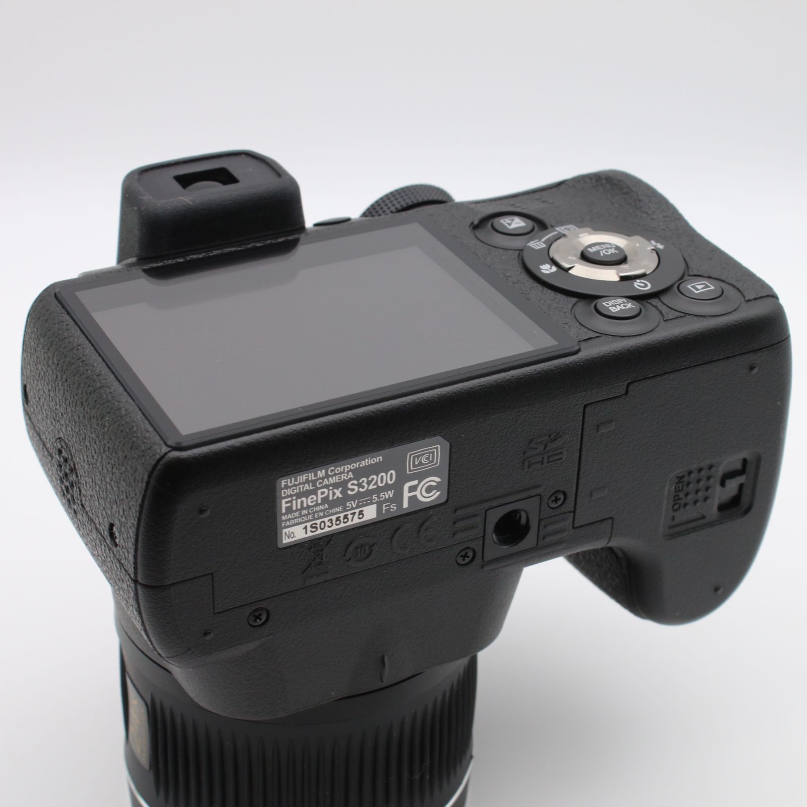 極上品】 FUJIFILM FinePix S3200 ブラック 1400万画素 広角24mm 光学