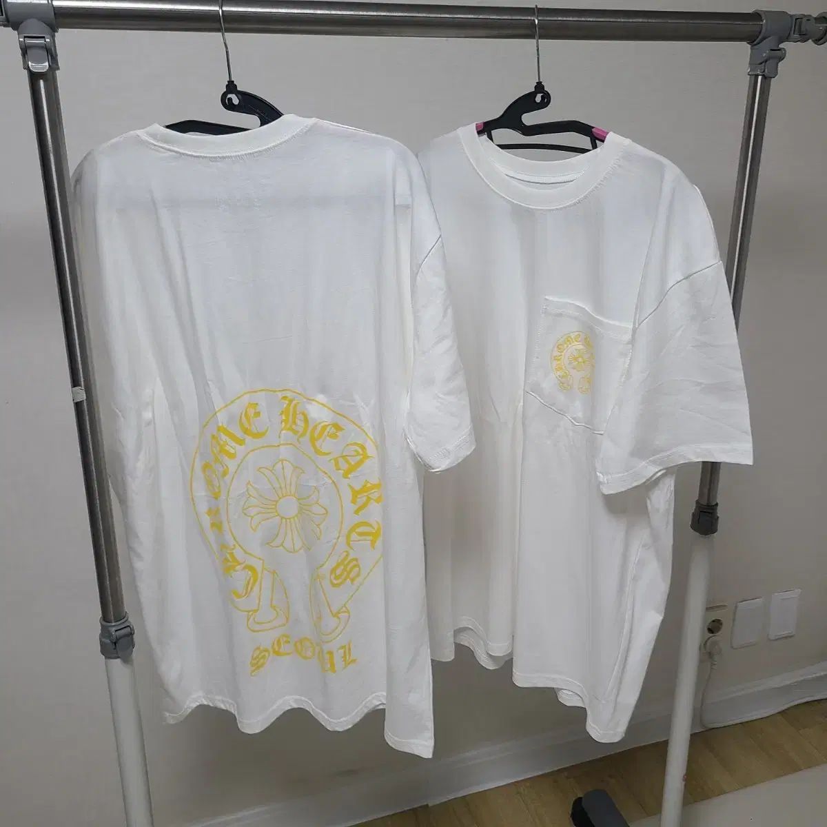 CHROME HAEATS クロムハーツ 半袖 Tシャツ イェロー ロゴ 前後ろロゴ 