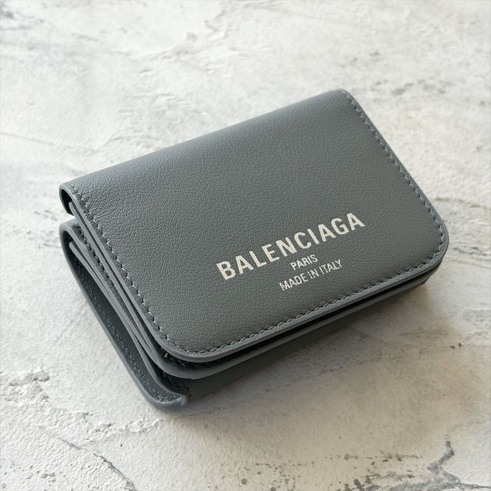 新品・正規品 BALENCIAGA (バレンシアガ) 折りたたみ財布 レディース