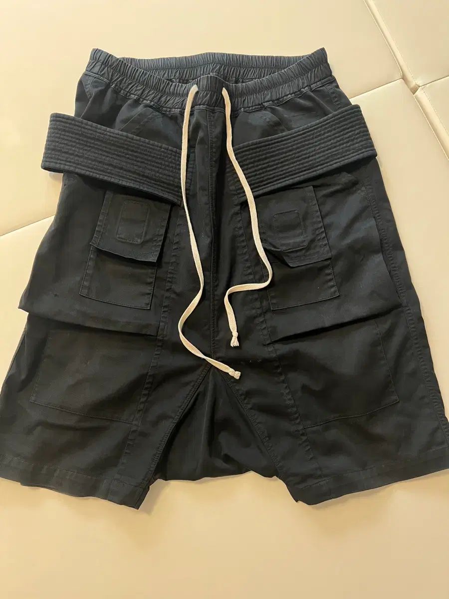 RICK OWENS リックオウエンス ショーツ Sサイズ 服 単品 出品