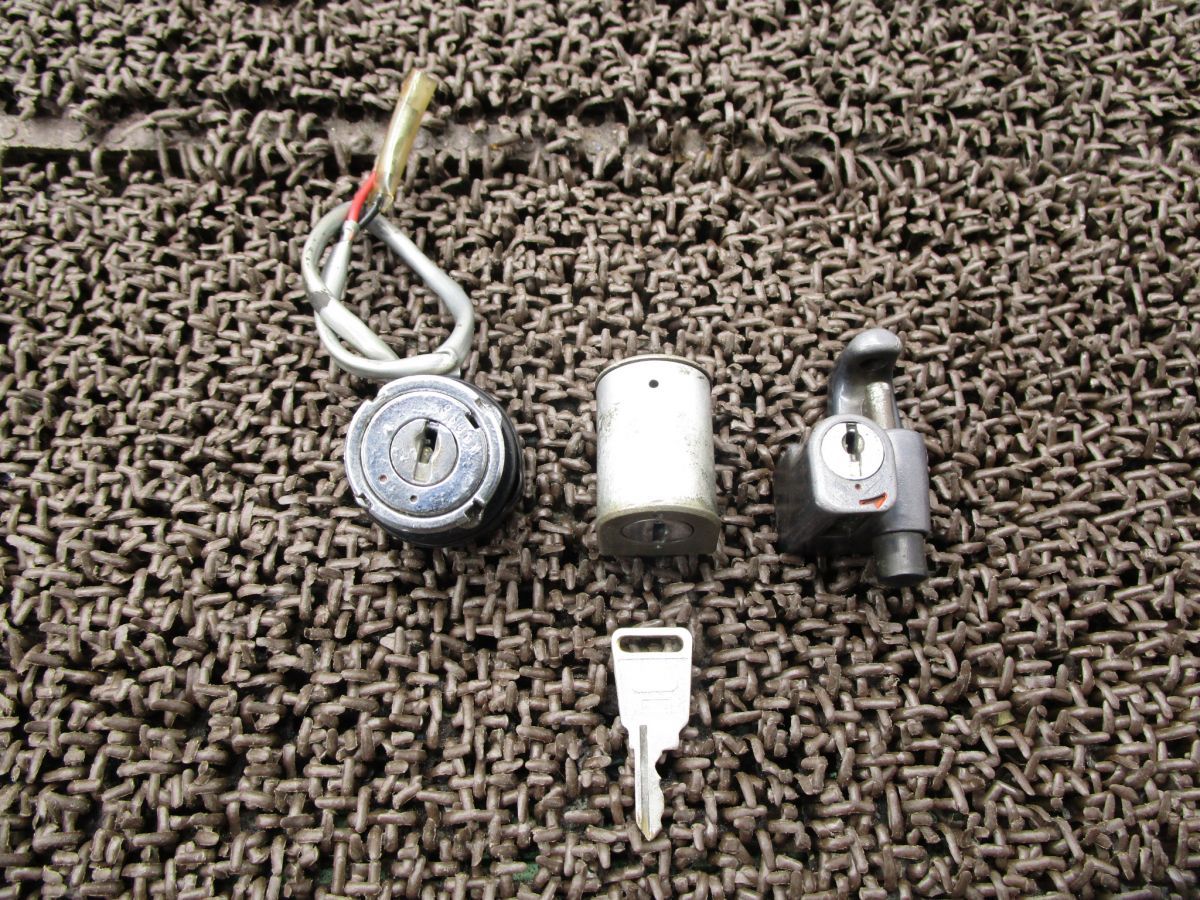 SL90 メインキーセット ●B6311 タンクキャップ！SL90K ホンダ キャブ車 6V