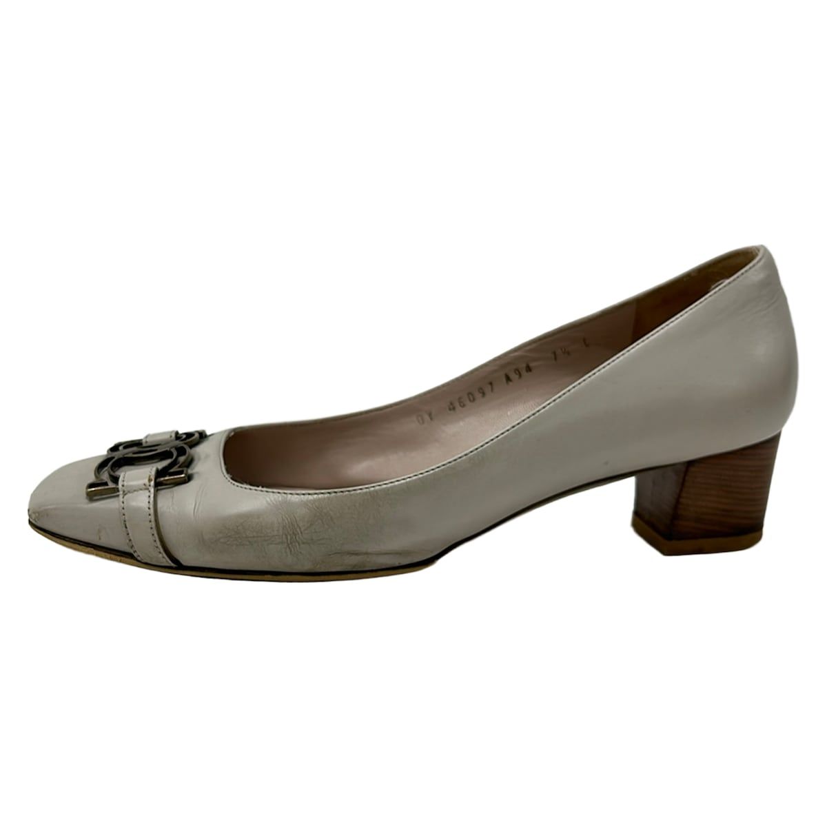 FERRAGAMO/SalvatoreFerragamo(サルバトーレフェラガモ) パンプス 7 1/2 C レディース ガンチーニ アイボリー アウトソール張替え レザー