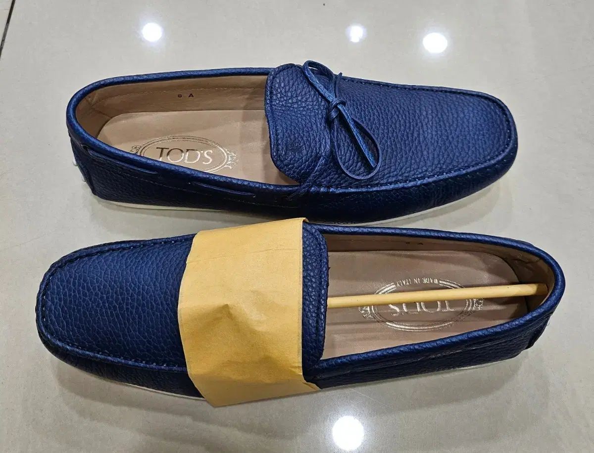 TOD'S トッズ ネイビ メンズ ローファー 新品 - メルカリ