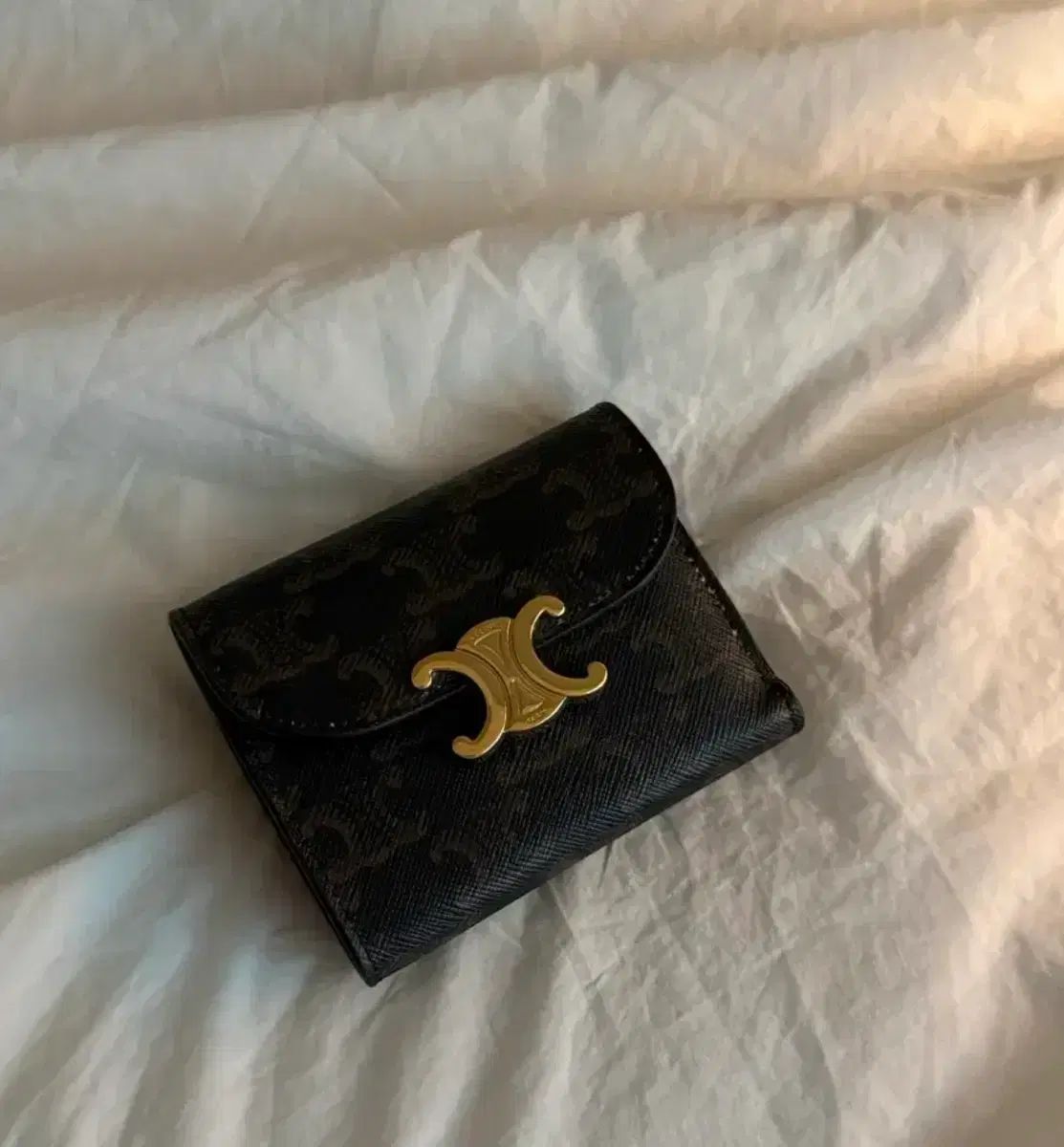 Celine セリーヌ フラップ 財布