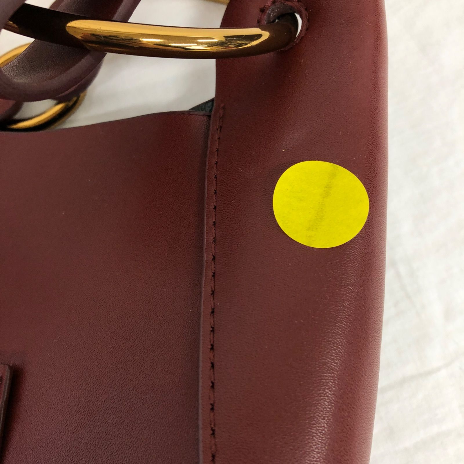 美品 CHARLES&KEITH チャールズ&キース チャンキーチェーンハンドル 
