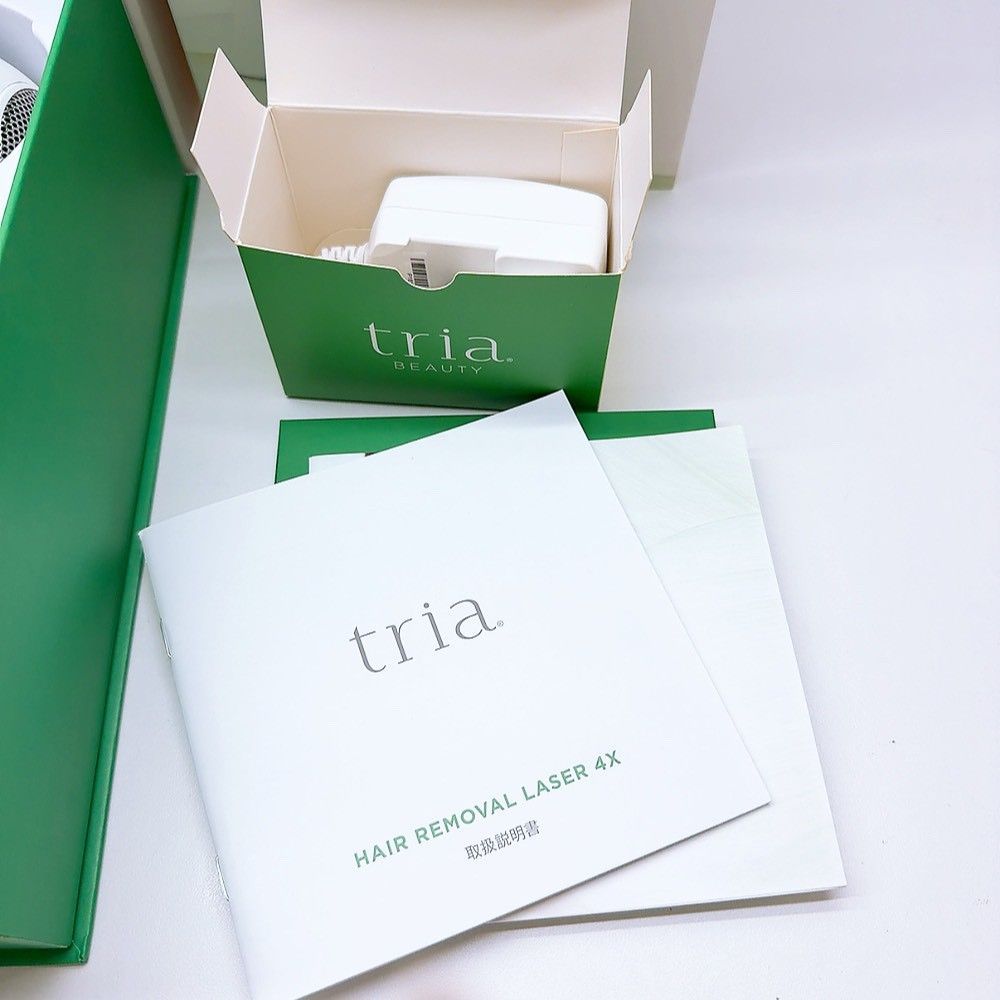 残量ほぼ未使用⭐️付属品完備 トリア パーソナルレーザー 4X Tria 脱毛器 ほぼ未使用＊付属品完備》 トリア パーソナルレーザー 4X Tria LHR 4.0