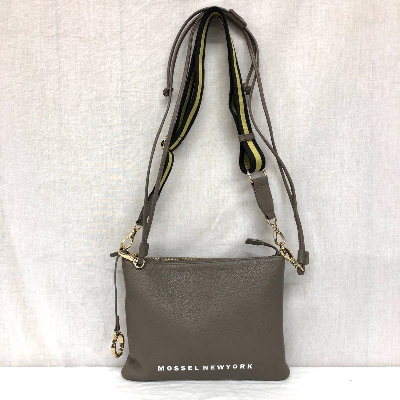 MOSSEL NEWYORK モーゼルニューヨーク マンハッタンボディバッグ 牛革