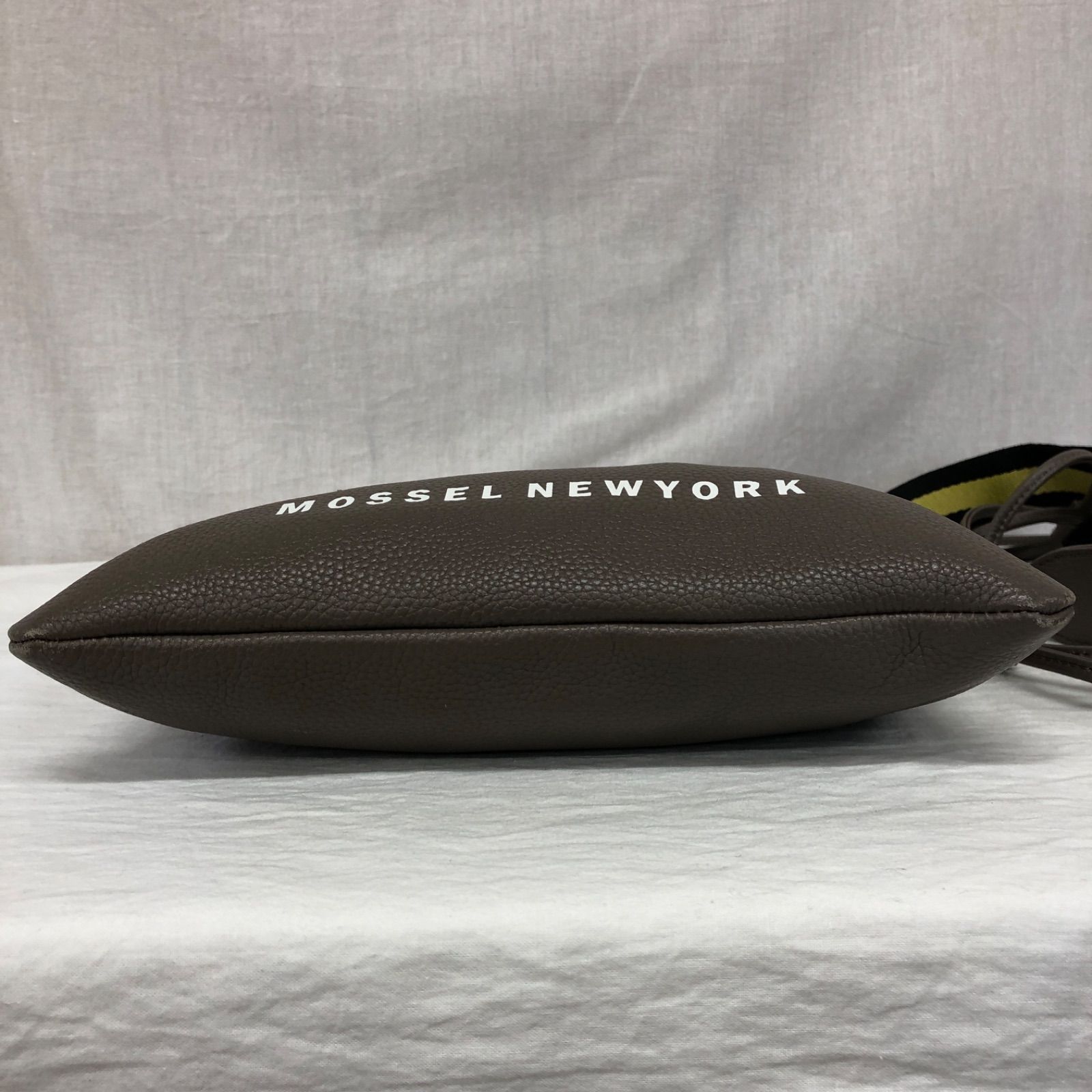 MOSSEL NEWYORK モーゼルニューヨーク マンハッタンボディバッグ 牛革