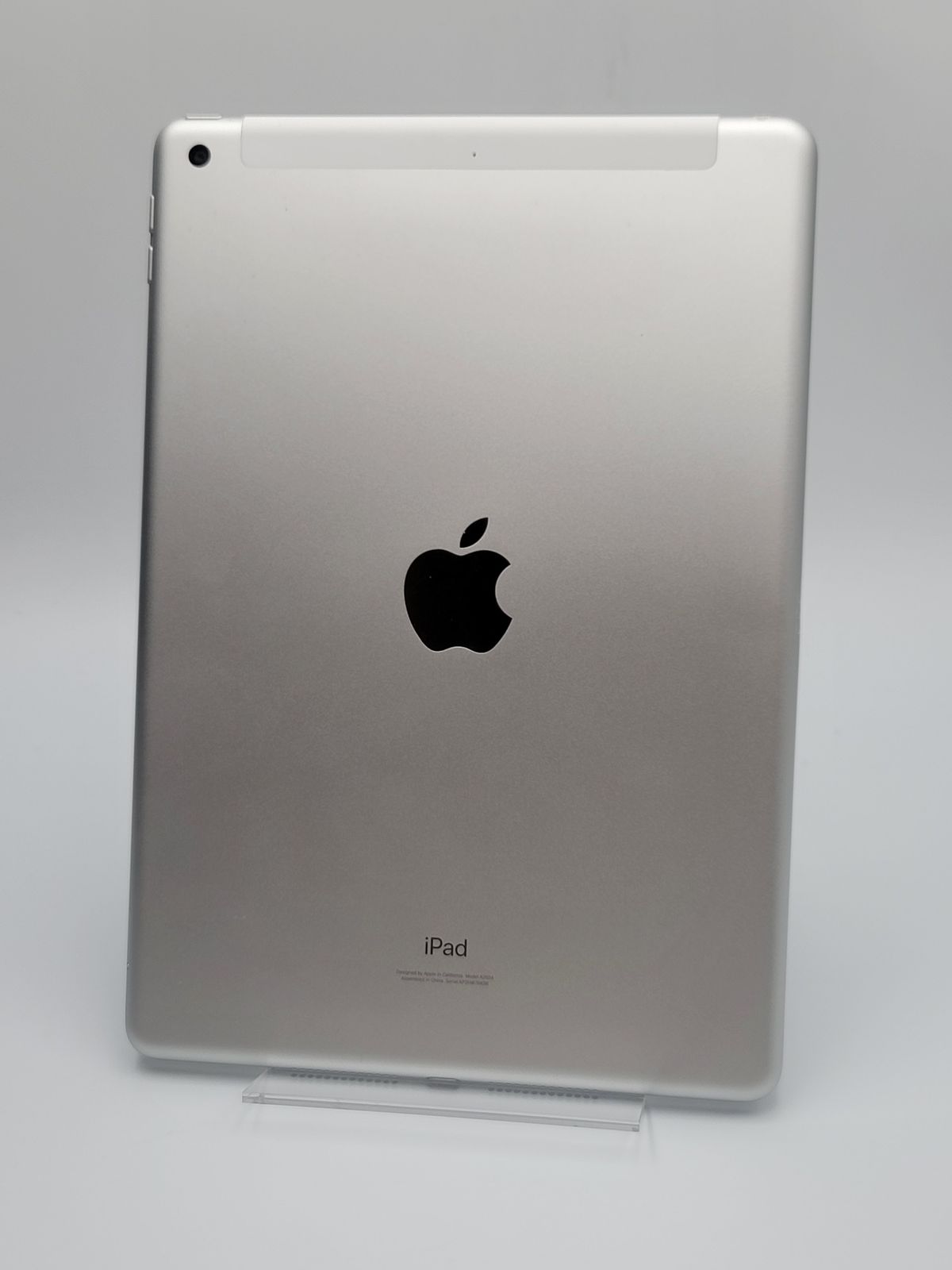 【中古C】iPad 第9世代 64GB シルバー wifi+Cellular バッテリー【95%】 SIMフリー 白ロム