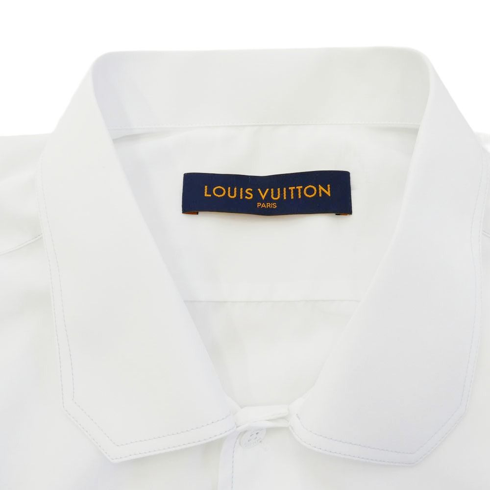 新品同様✨25SS✨ルイヴィトン ロゴ 総柄 ドレス シャツ サイズXL 白 LOUIS VUITTON ルイ・ヴィトン 23SS HOS25W ロゴ グラフィック