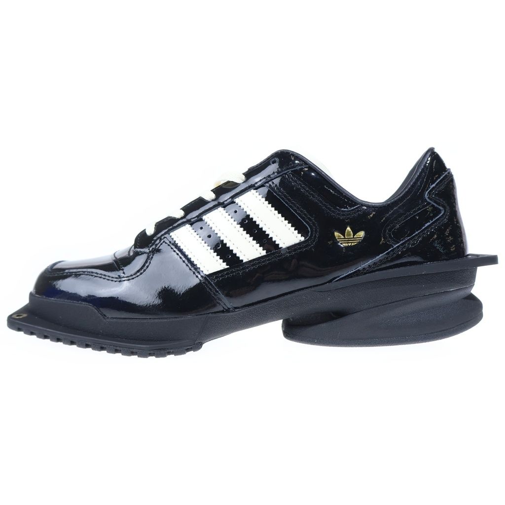 adidas (アディダス) Women's Forum Cubism Core Black Cream White フォーラムキュビズム コアブラック クリームホワイト レースアップ ローカットスニーカー レディース KI8452 16,783円