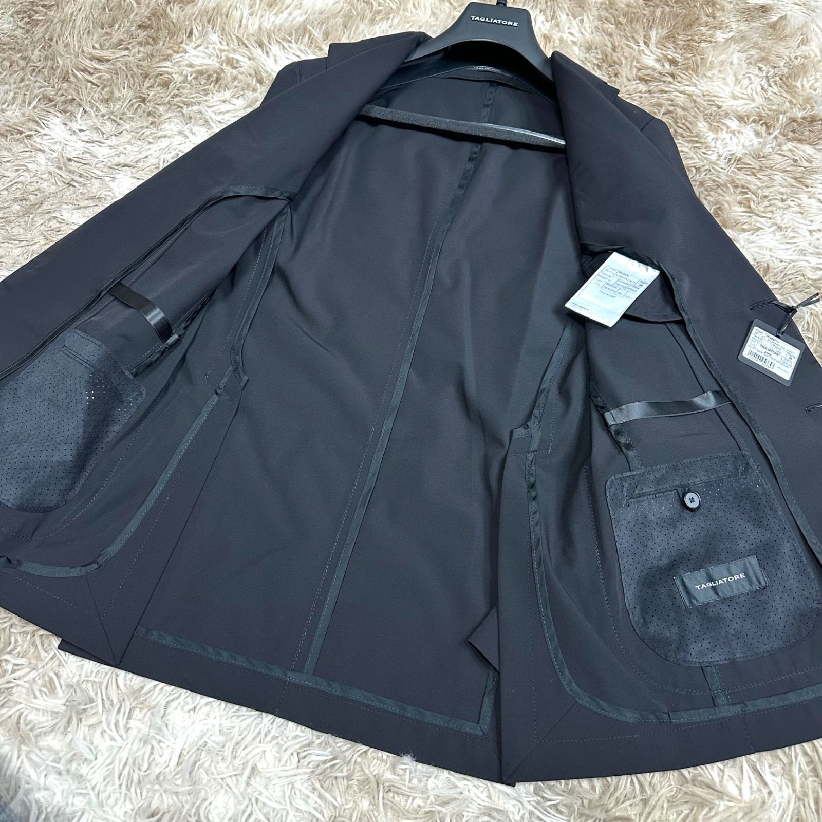 新品タグ付き】TAGLIATORE DAKAR セットアップ スーツ ブラック 黒 44 