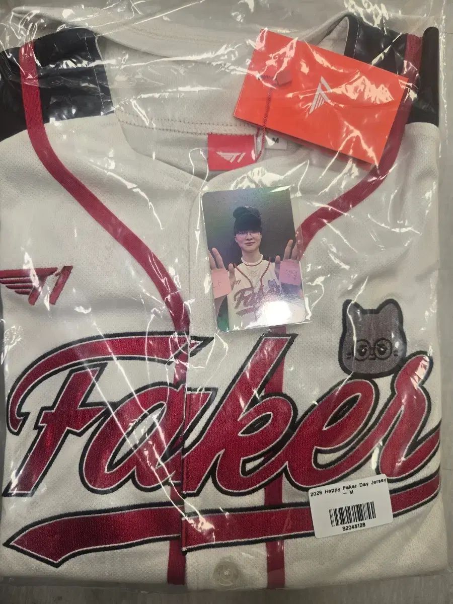(M) T1 T1 FAKER 誕生日 野球服 トレカ 付き フォトカード 付き