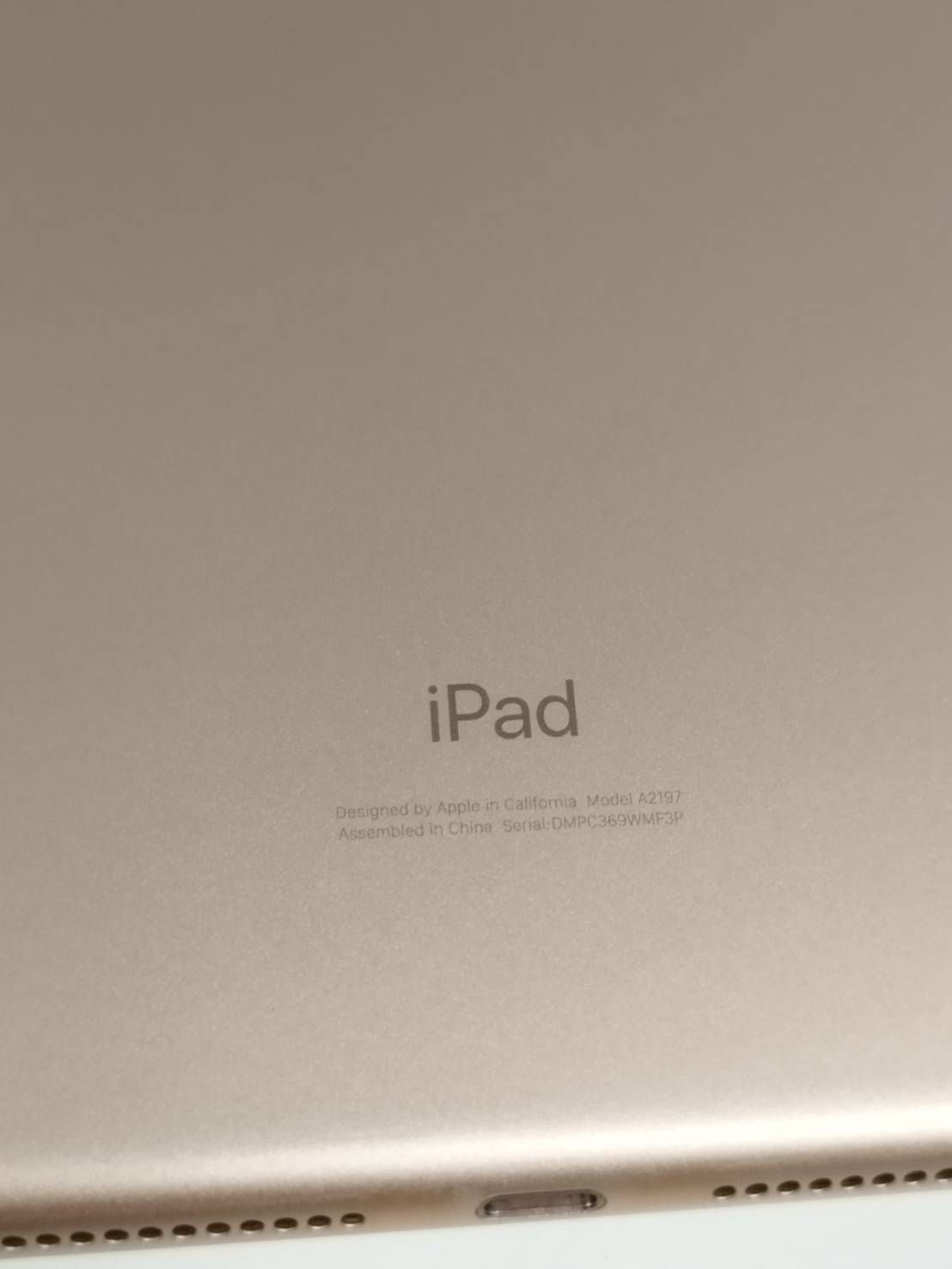Wi-Fiモデル】iPad 第7世代/A2197/32GB/ゴールド〈MW762J/A