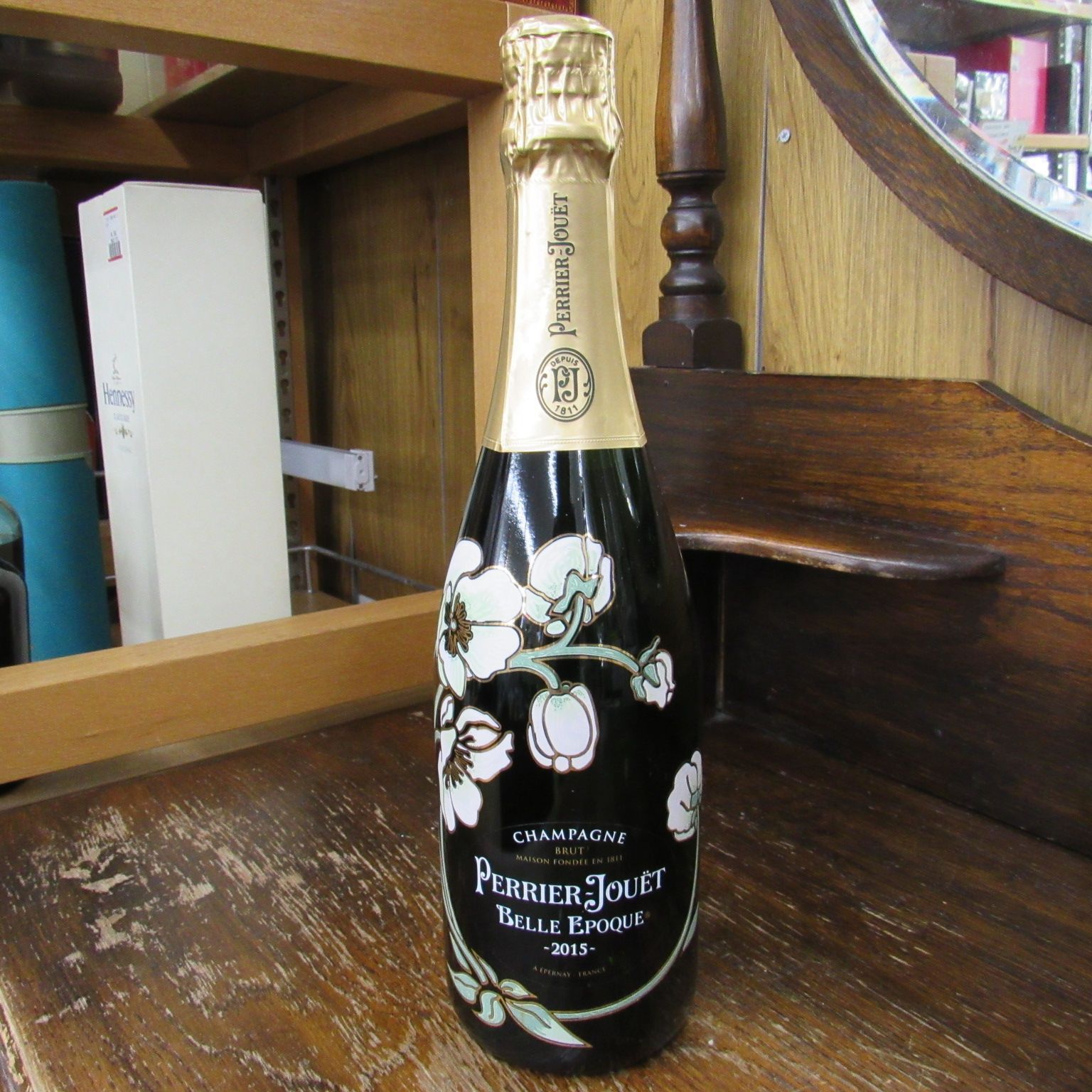 未開栓！Perrier Jouet Belle Epoque 2015 ペリエ ジュエ ベル エポック 750ml エキスパート藤沢辻堂店