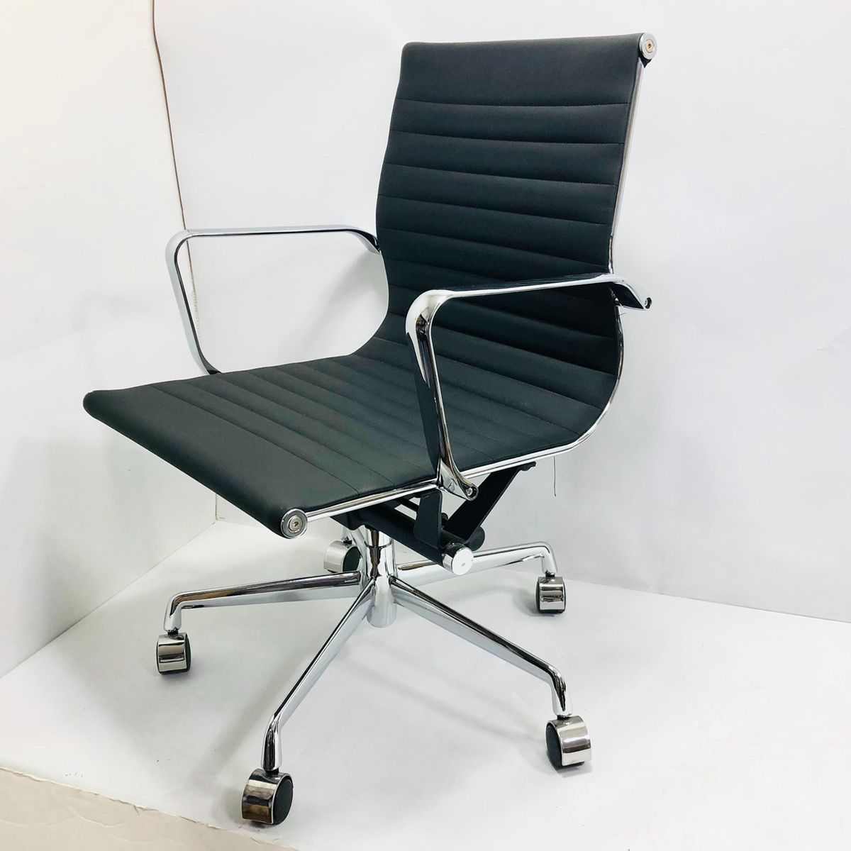 【A10217_3】Officecom オフィスコム デザイナーズチェア 2024年製