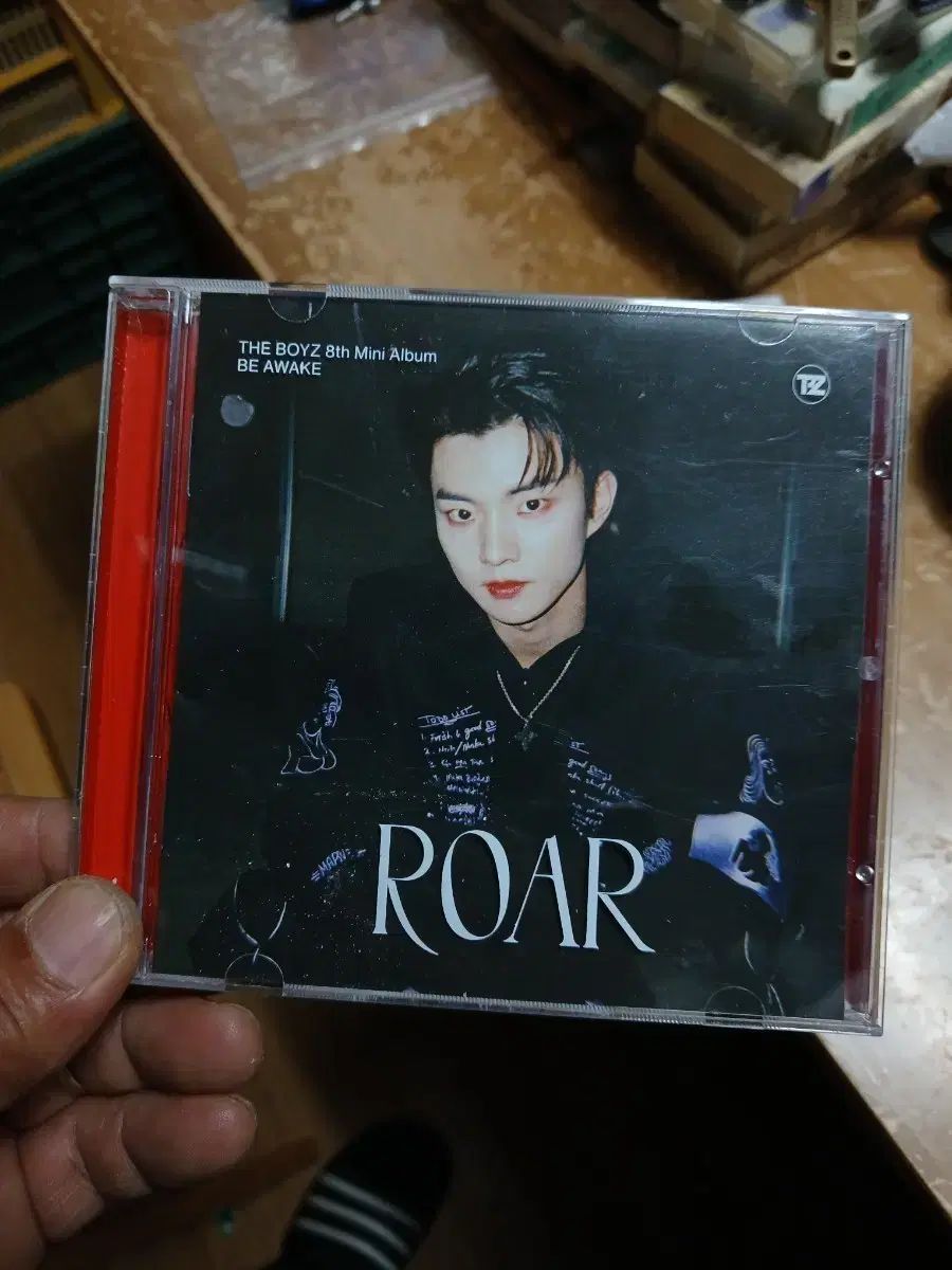 THE BOYZ(ザ・ボーイズ・ドボイズ) 8 家 BE AWAKE ROAR アルバム