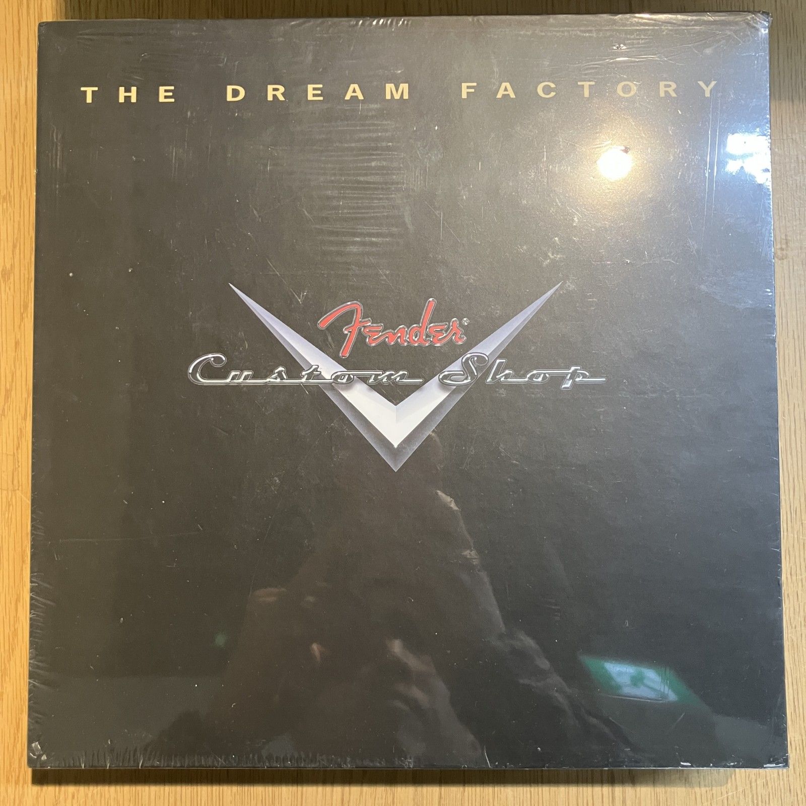 Fender THE DREAM FACTORY フェンダー ギター写真集 洋書 Fender