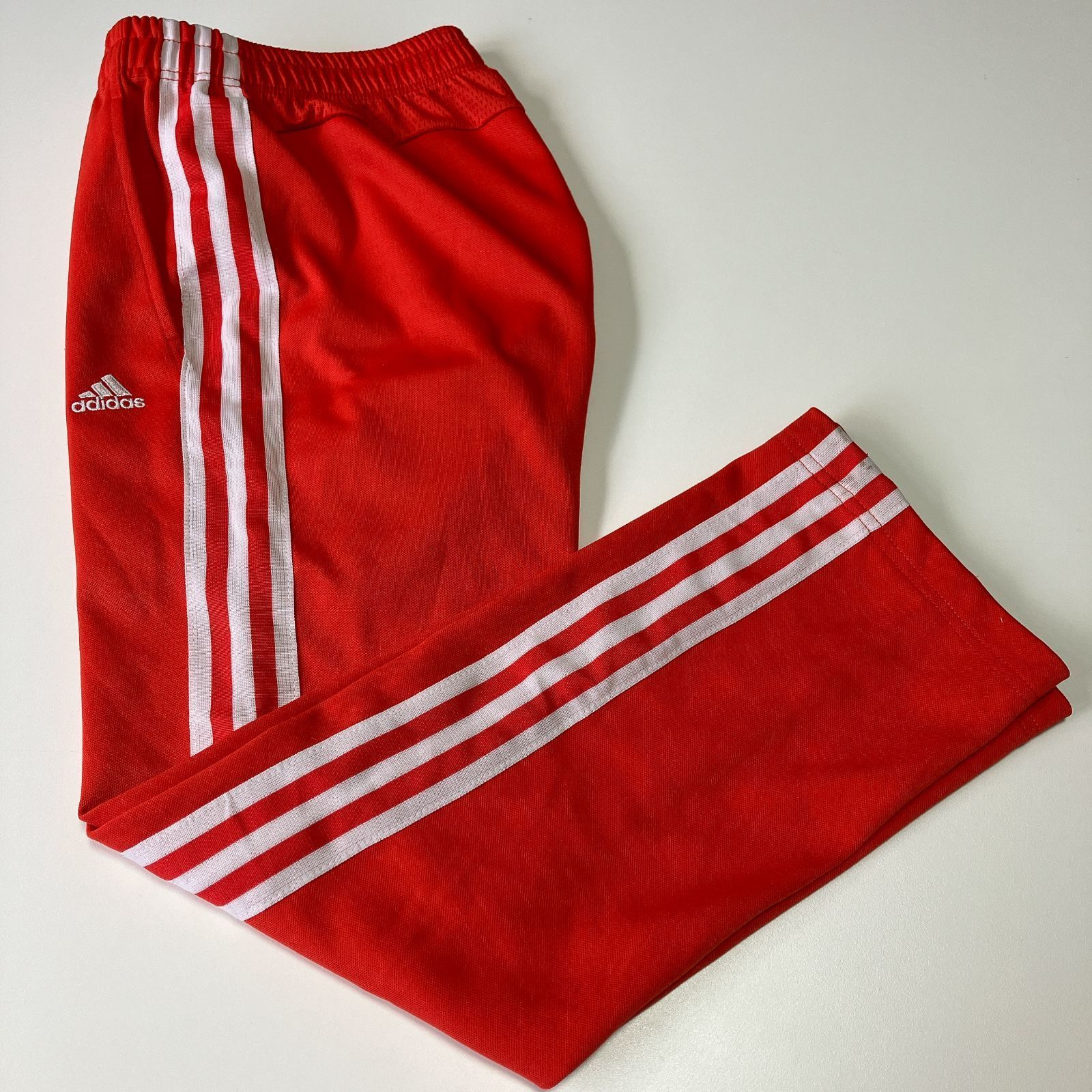 Adidas トラックパンツ 赤 adidas トラックパンツ 赤 トレフォイル S