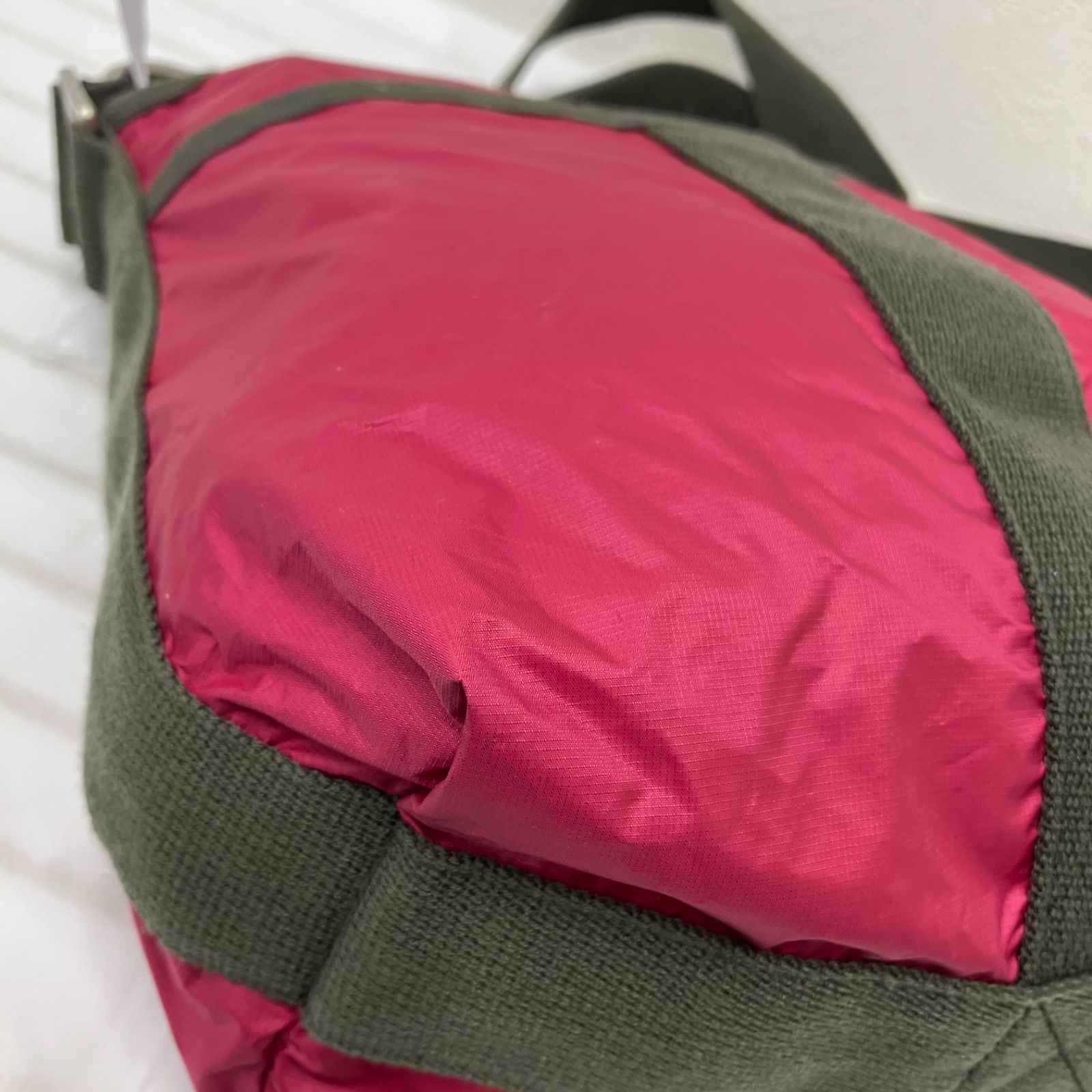 3152 LeSportsac レスポートサック エッセンシャル ショルダーバッグ 