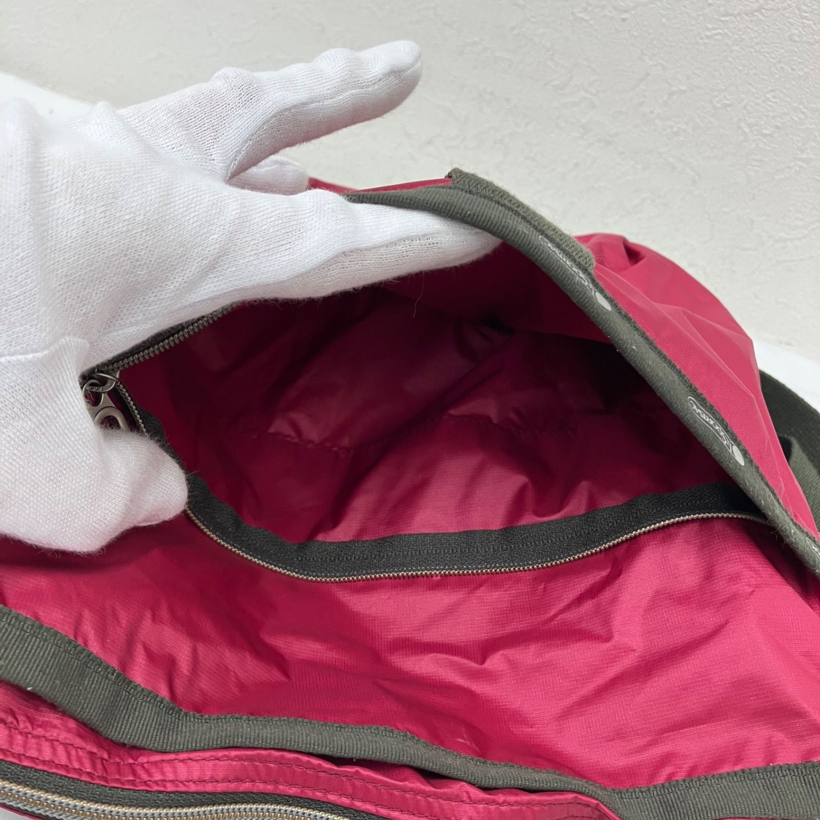 3152 LeSportsac レスポートサック エッセンシャル ショルダーバッグ 