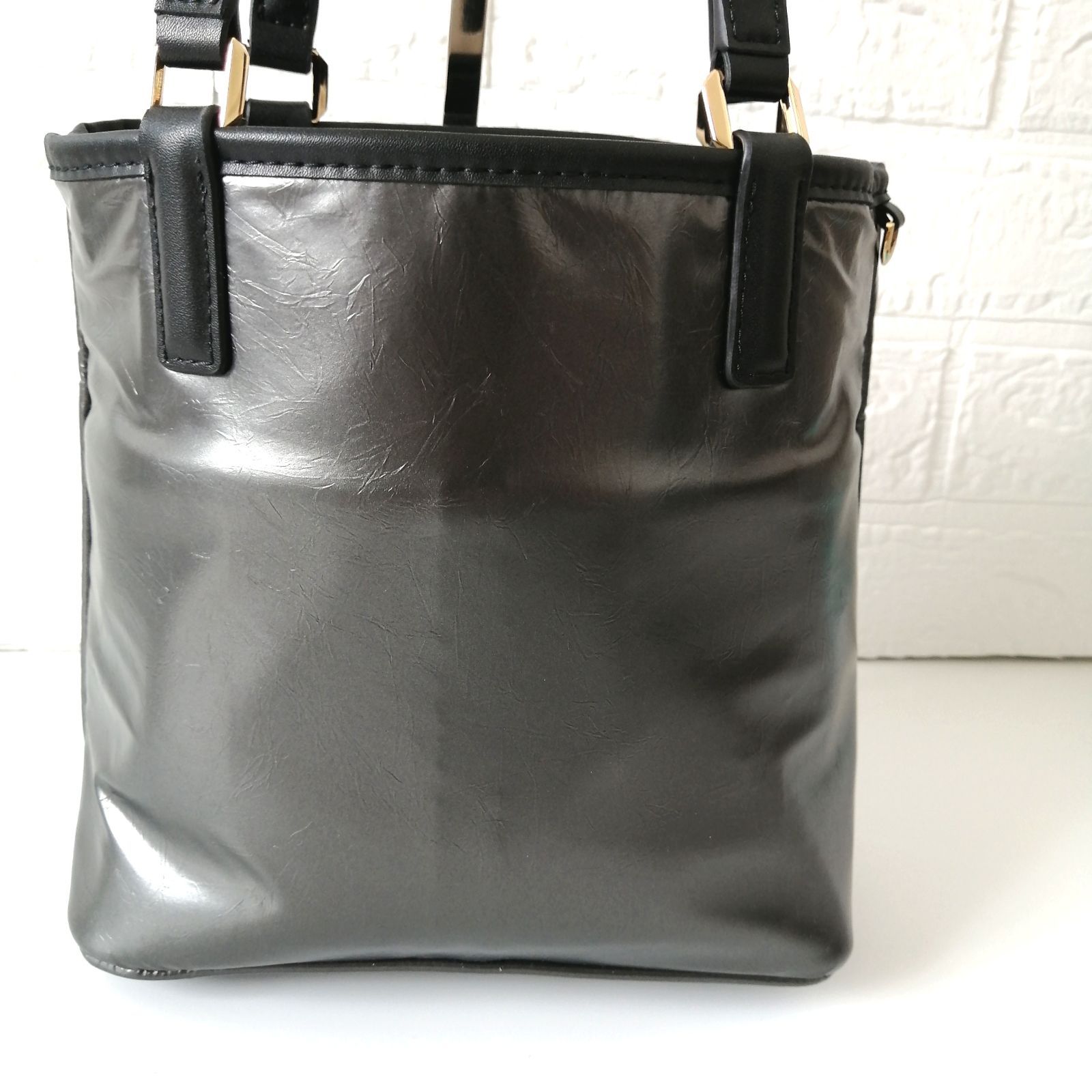 美品 チャールズ＆キース CHARLES ＆KEITH アディソン ノットロープ 
