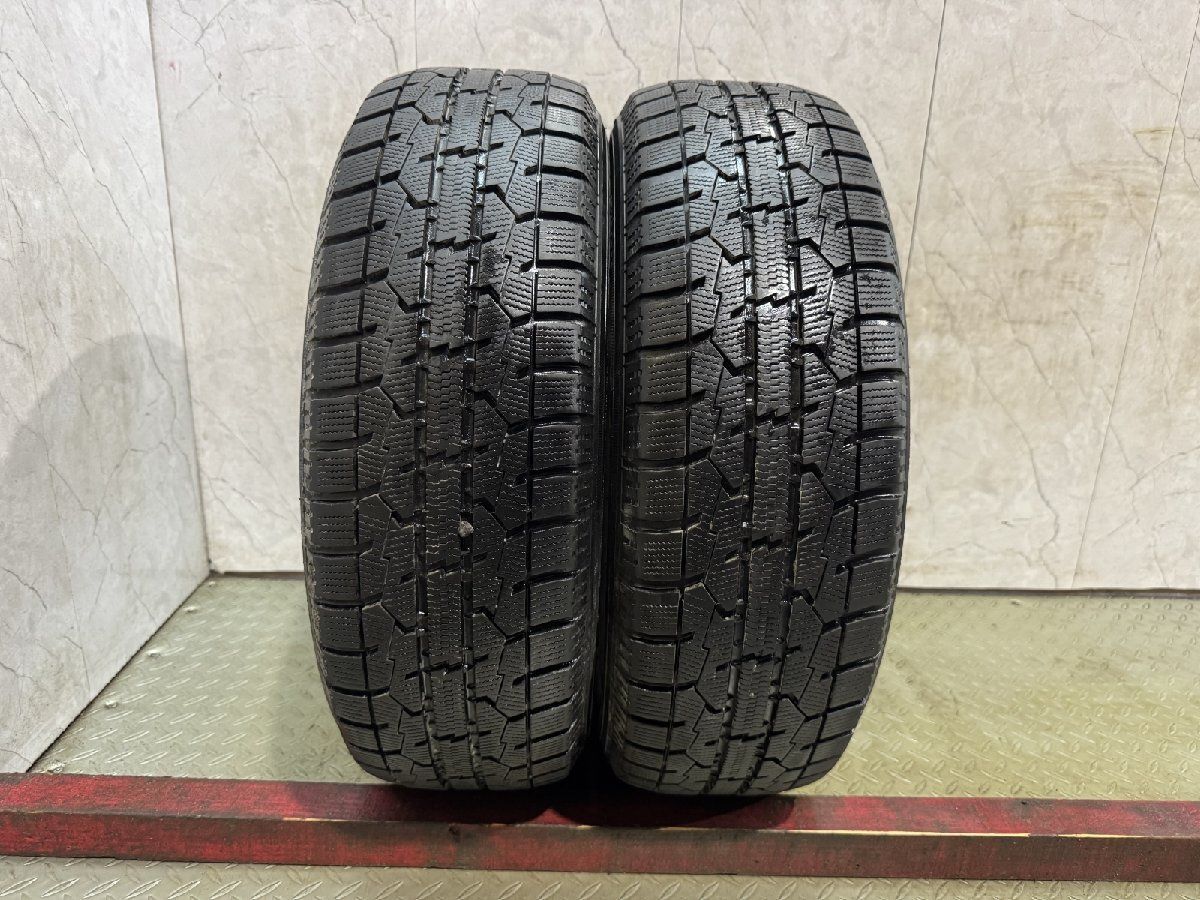 TOYO OBSERVE GIZ2 185/65R15 15インチ スタッドレス 2本 23年製 バリ溝 ノート フリード イスト アクア アリオン等　(KTB498)