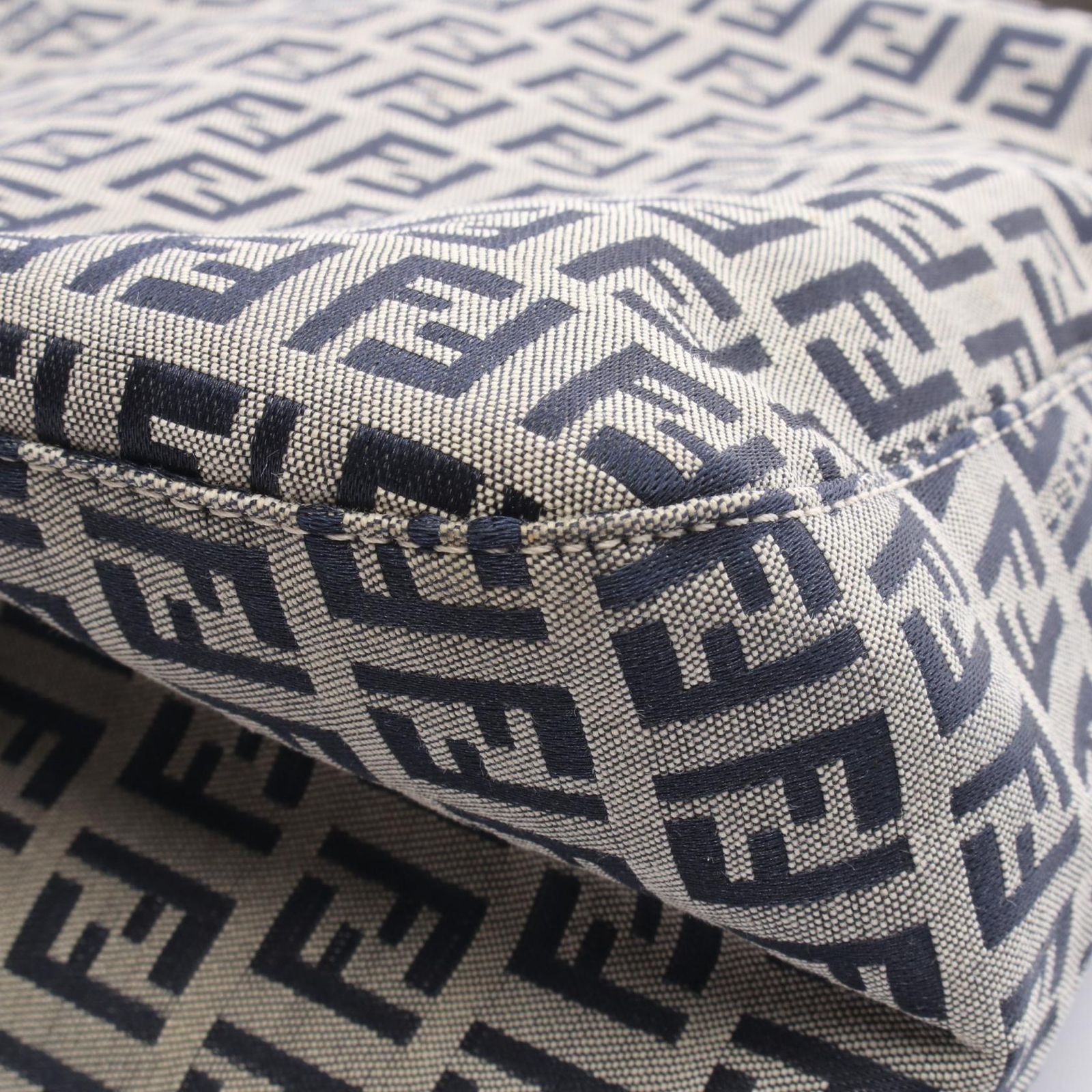 フェンディ FENDI ハンドバッグ マンマバケット ズッキーノ 2308-M426