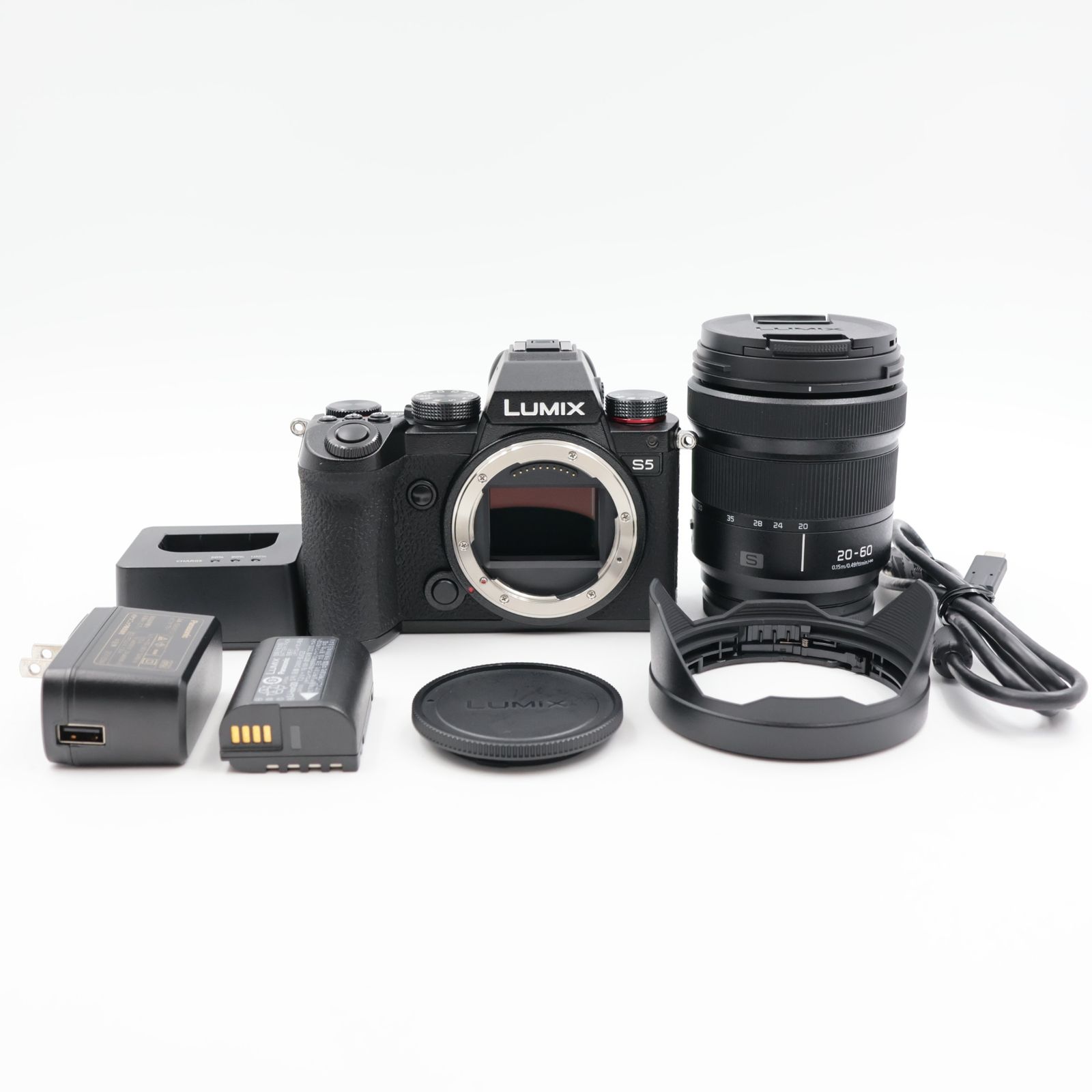 ■シャッター数5186枚！新品同様■ Panasonic LUMIX DC-S5K 標準ズームレンズキット ミラーレス一眼カメラ ブラック
