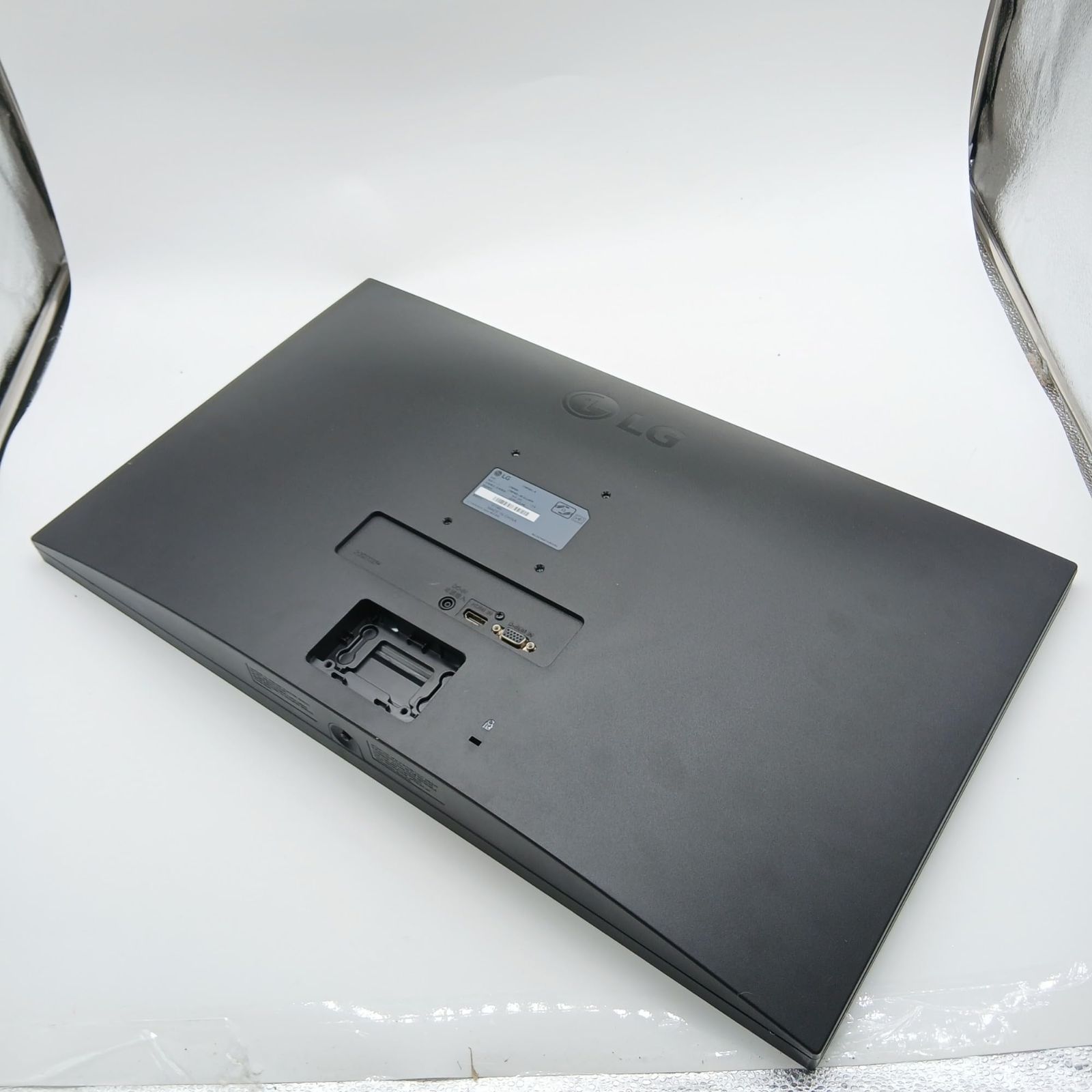 No.5794 LG フレームレス モニター ディスプレイ 27MP400-B 27インチ/フルHD/IPS非光沢/HDMI,D-Sub/FreeSync/75Hz/フリッカーセーフ、ブルーライト低減機能/3年安心・無輝点保証