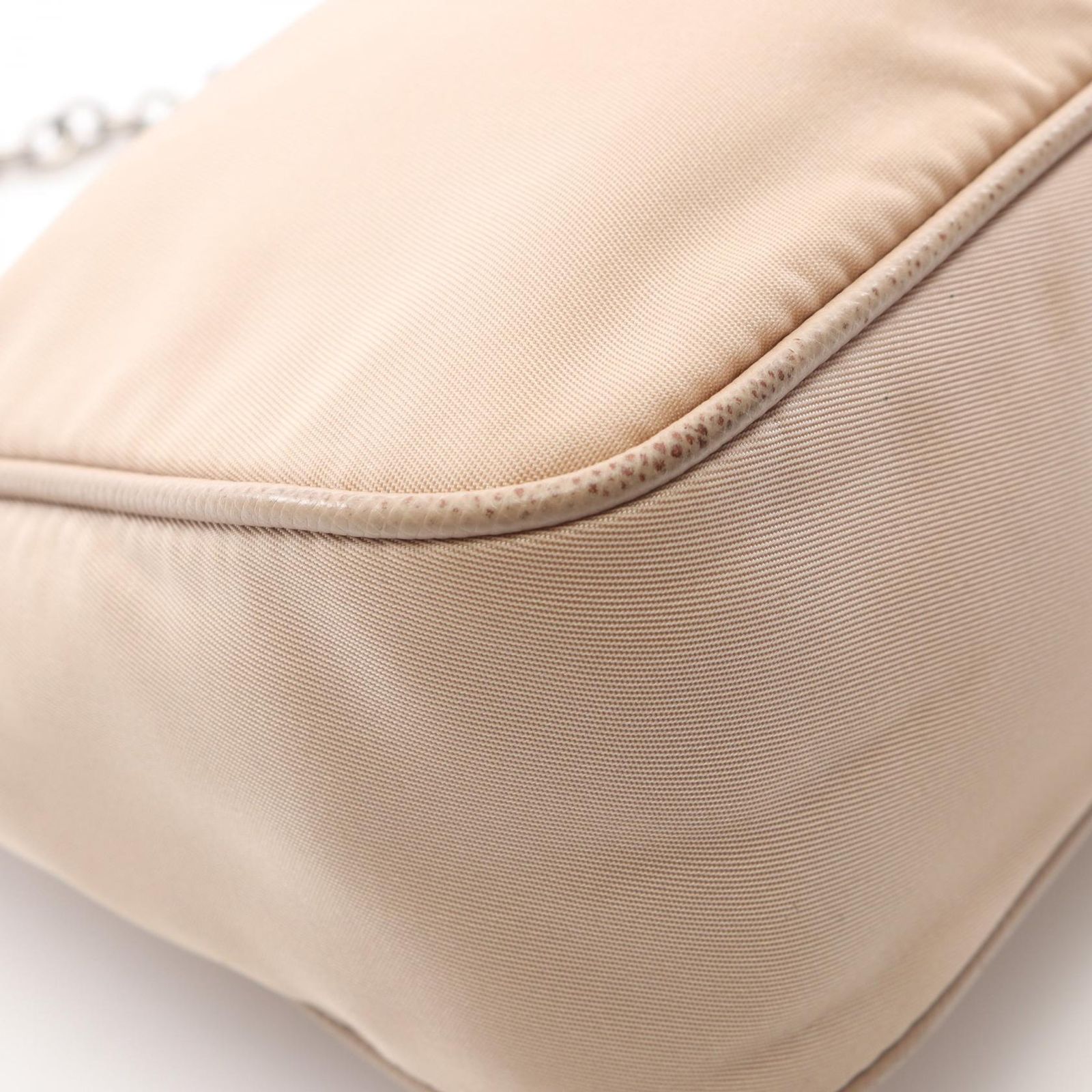 プラダ PRADA ショルダーバッグ Re-Edition 2005 BH204 ベージュ ナイロン レザー Re-Edition 2005 ショルダーバッグ レディース Used B